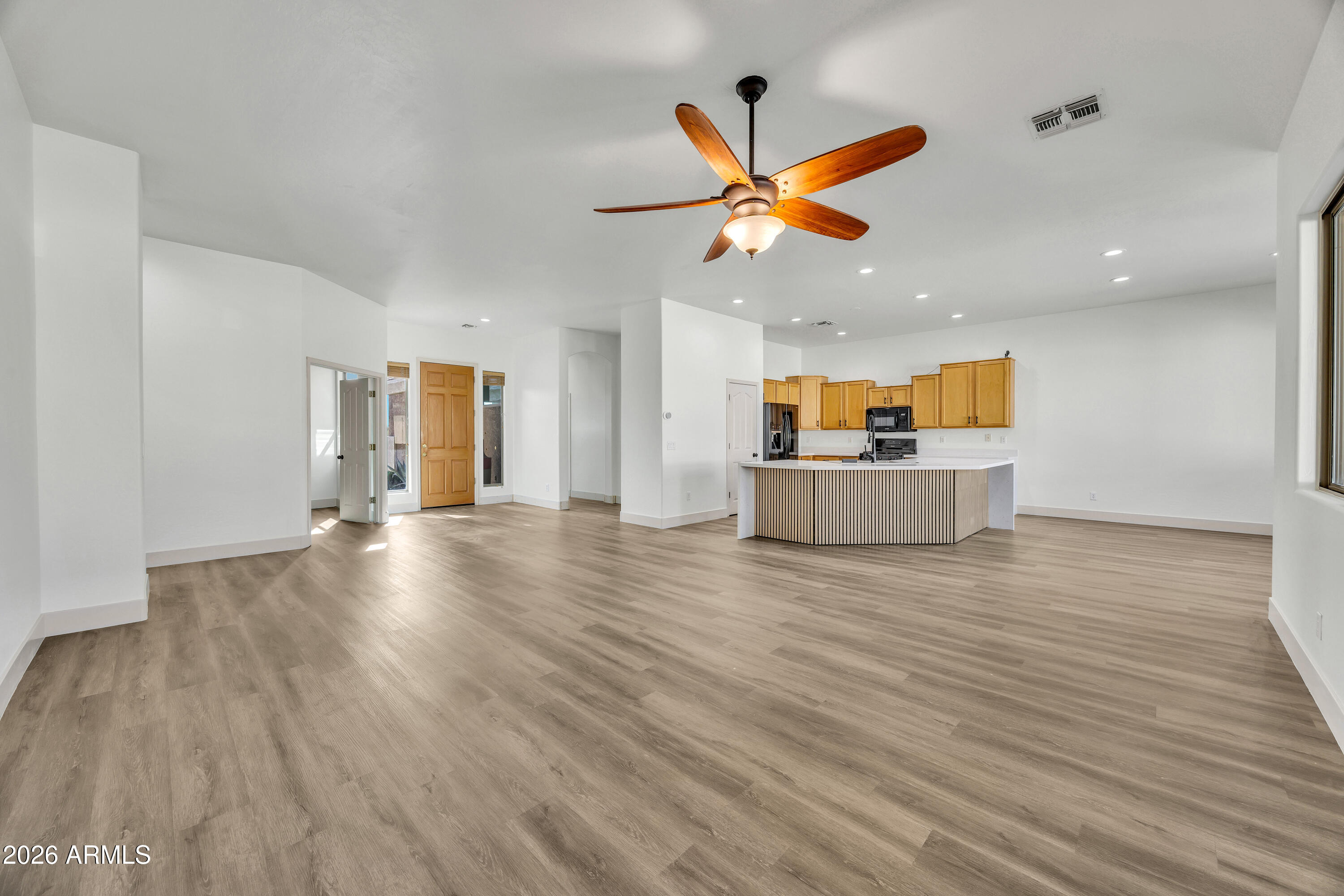 2134 E SPRINGFIELD Place