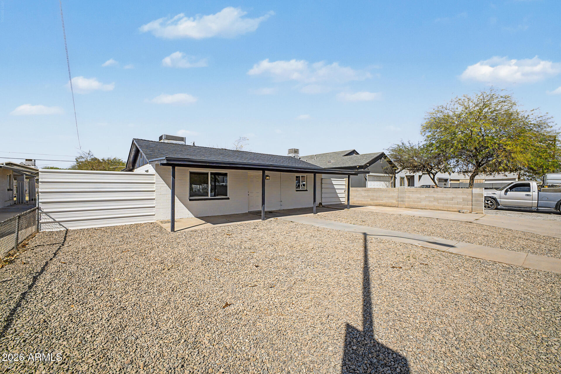 2320 W MARICOPA Street