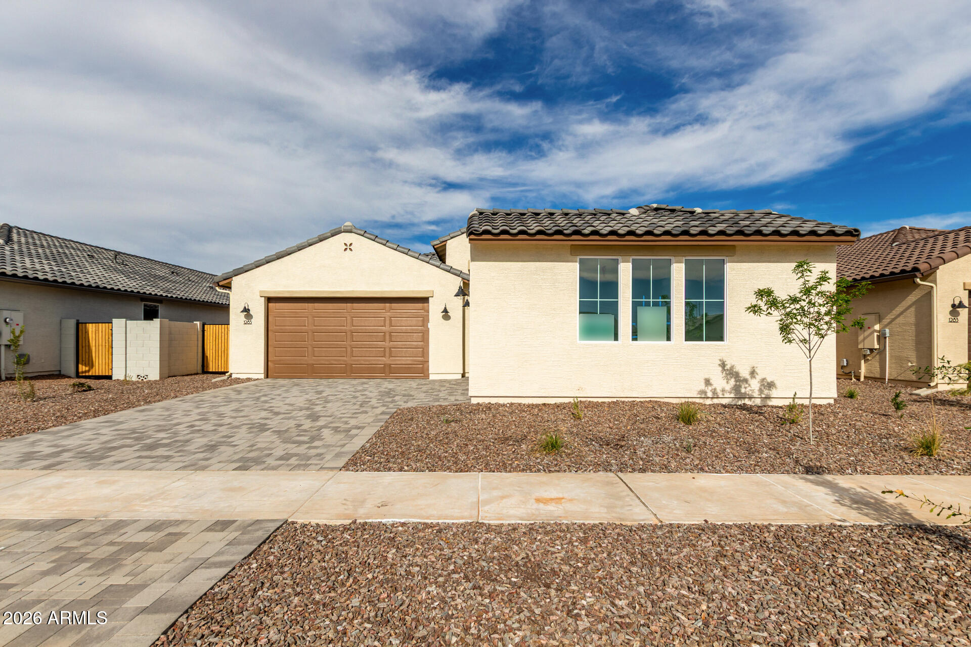 1285 E Ridgerock Loop