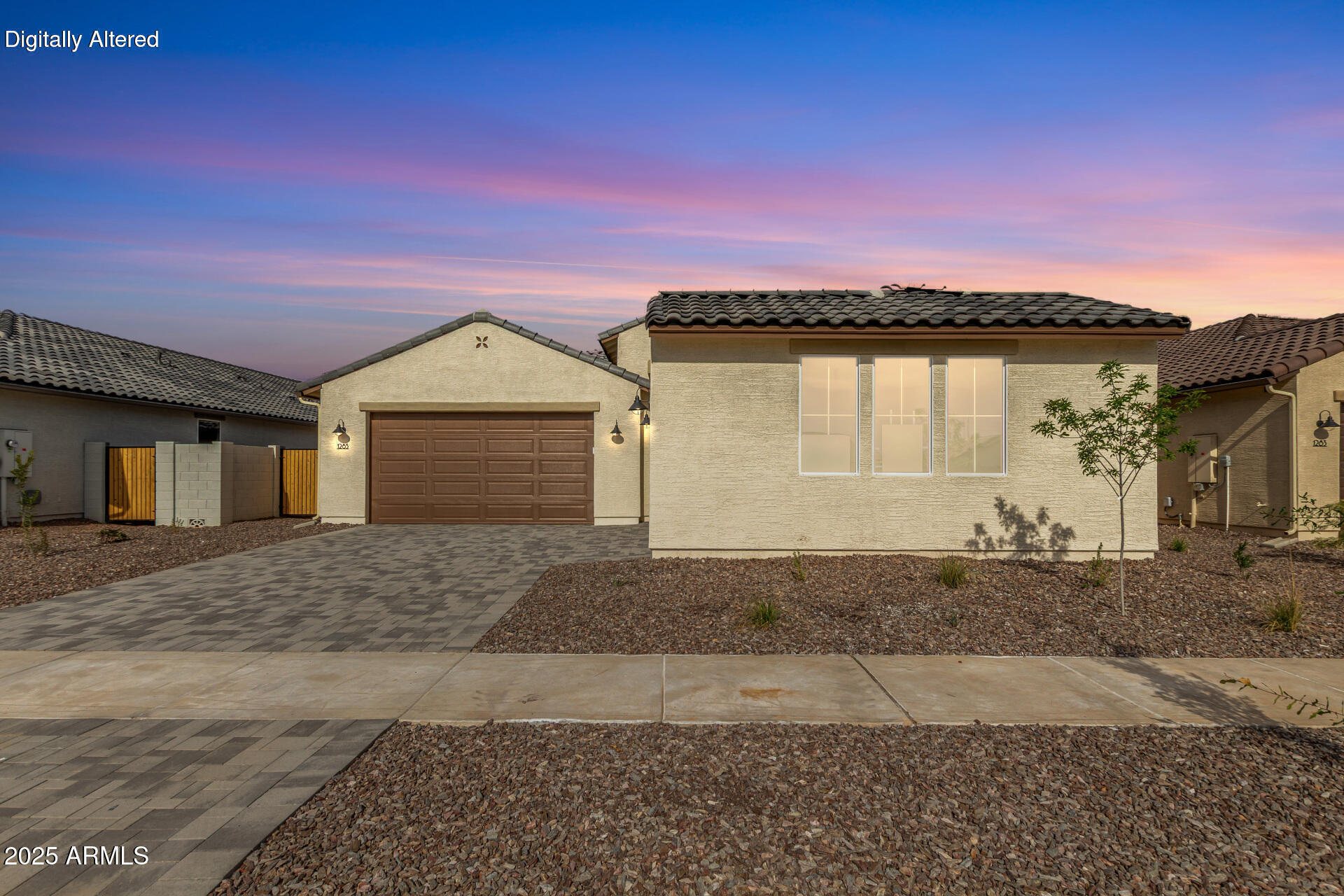 1285 E Ridgerock Loop