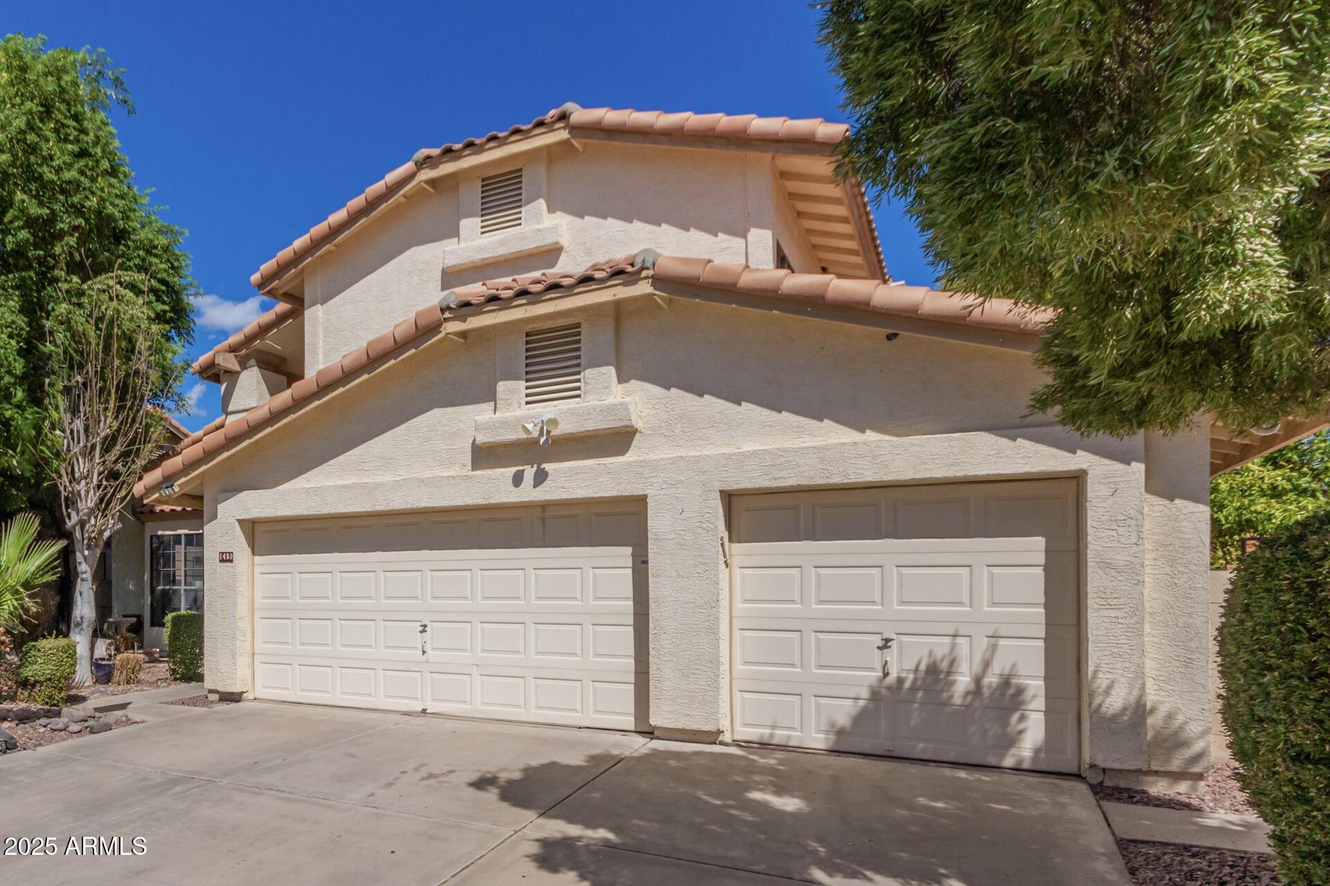 1450 W SEA HAZE Drive