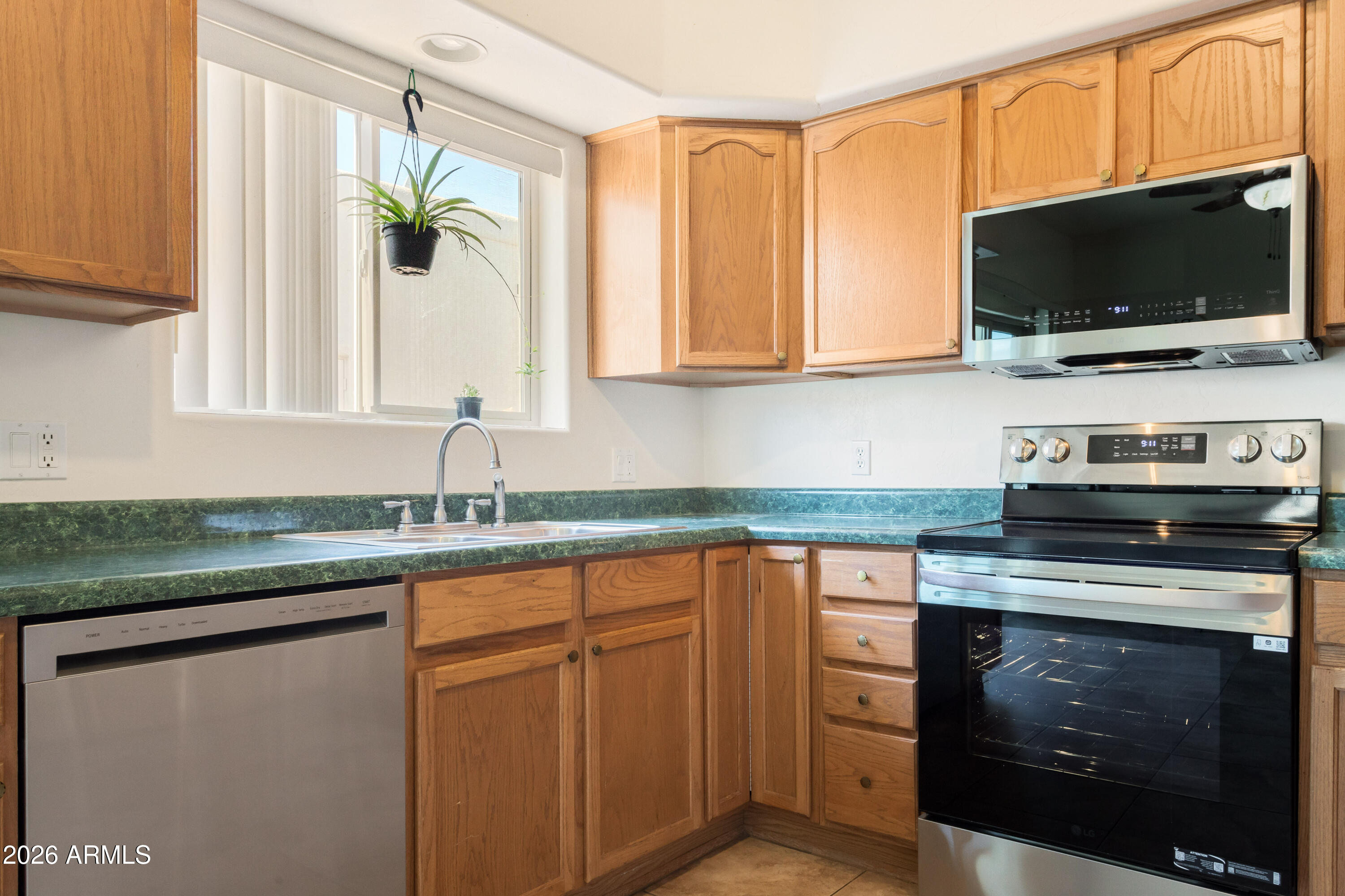 IPR LOCATED ON VISTA VIEW LOT #74 - Residential