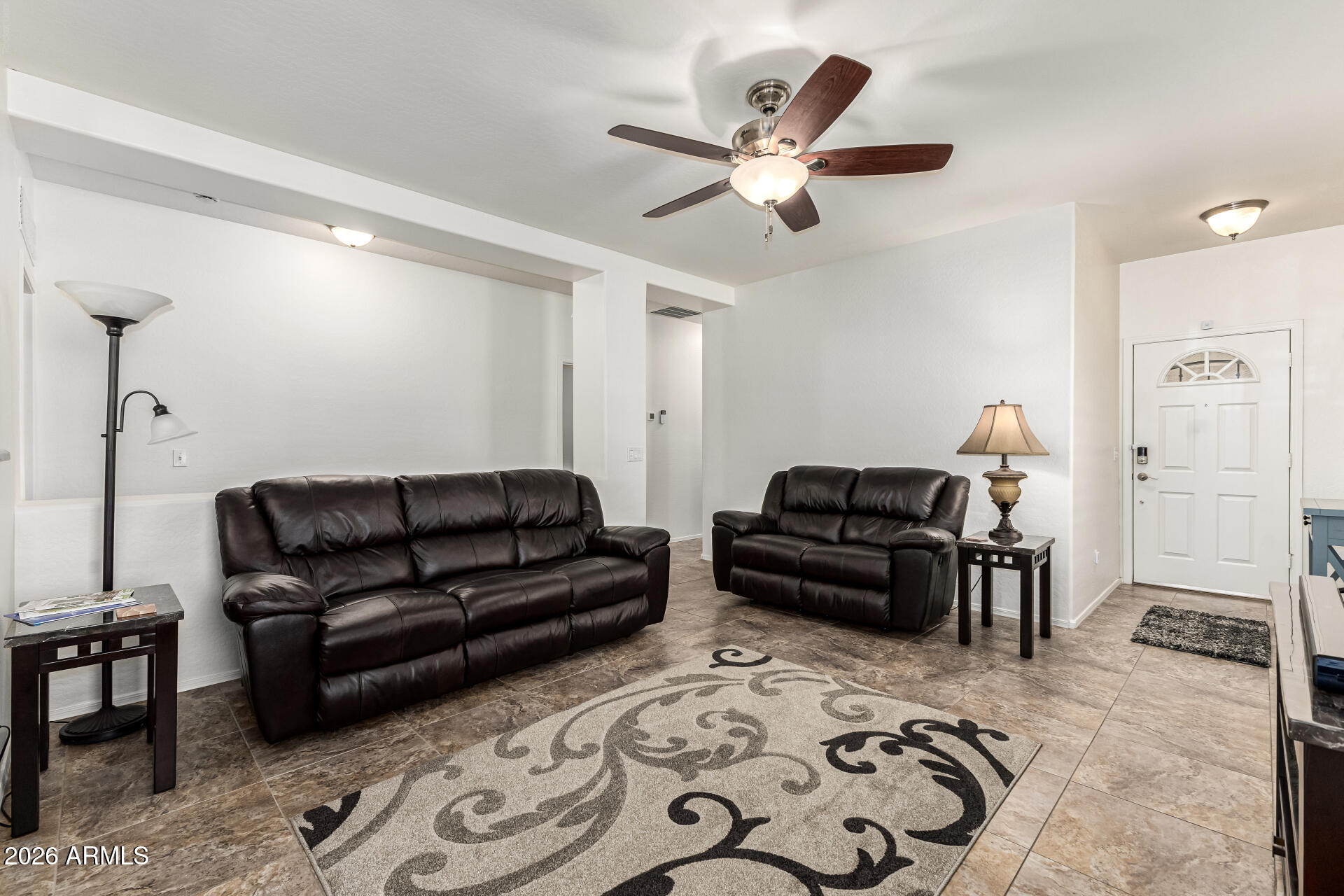 8517 E LINDNER Avenue