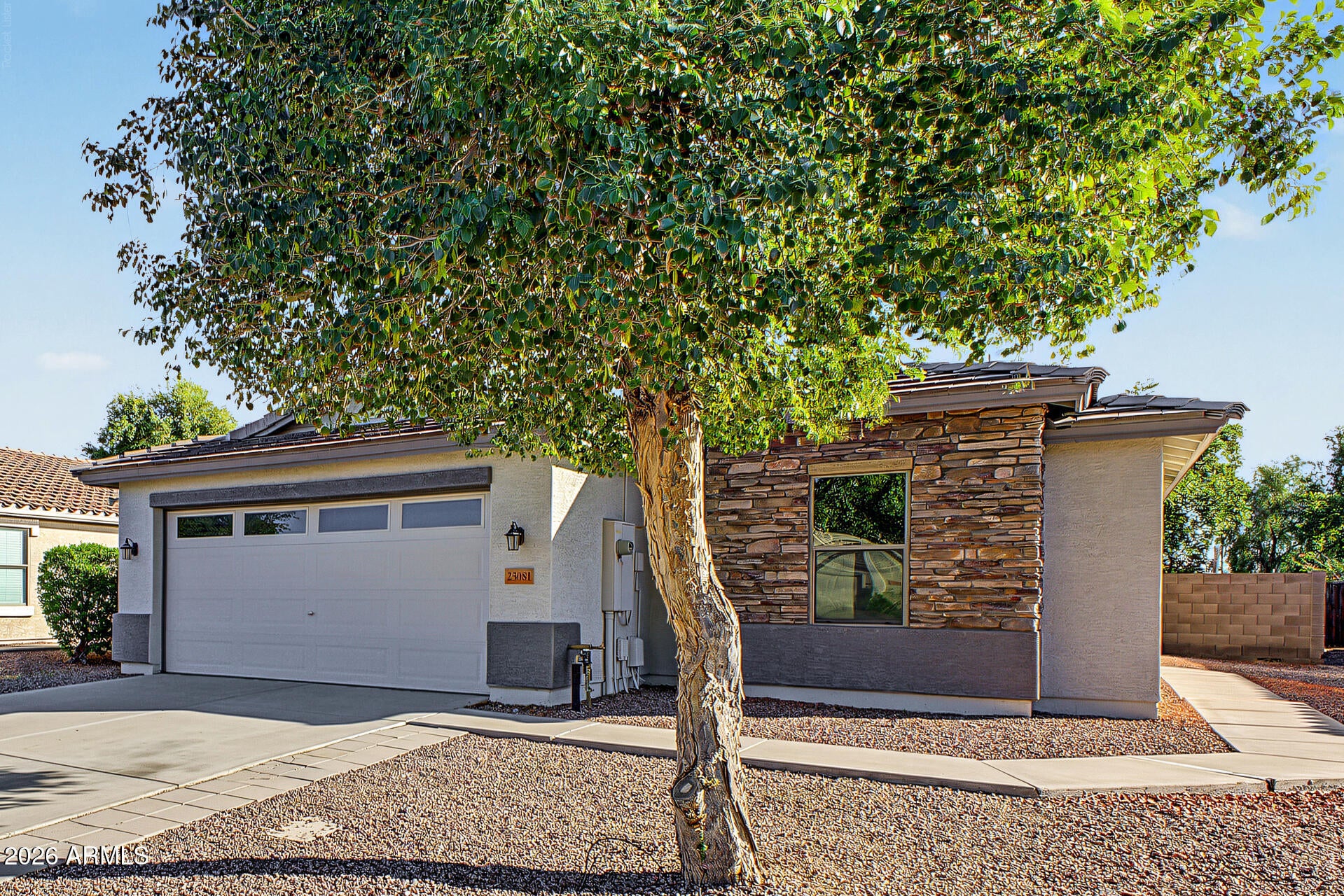 25081 W DOVE Trail