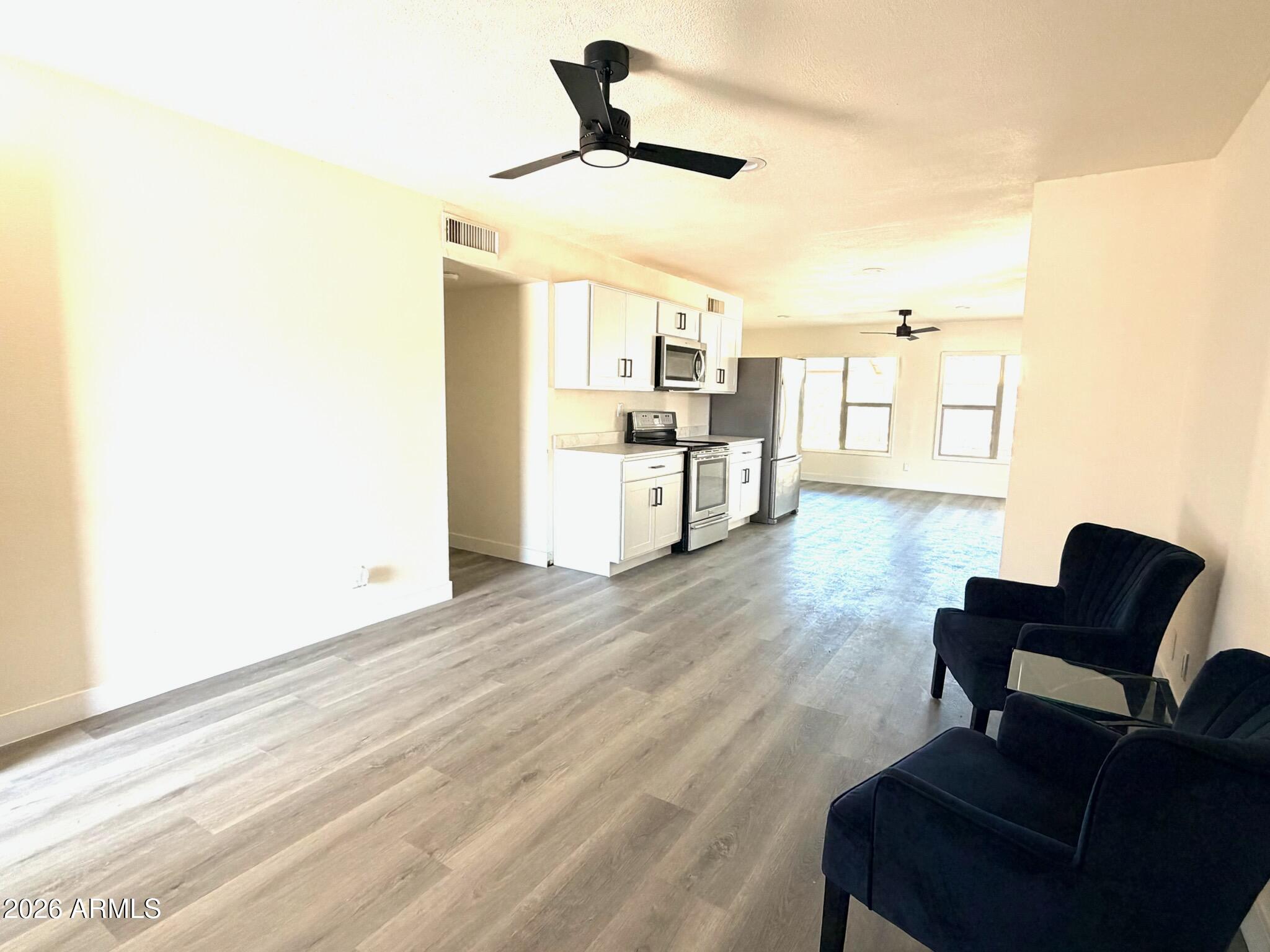 4216 W HUBBELL Street