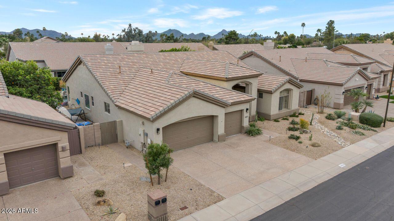 6421 E GELDING Drive