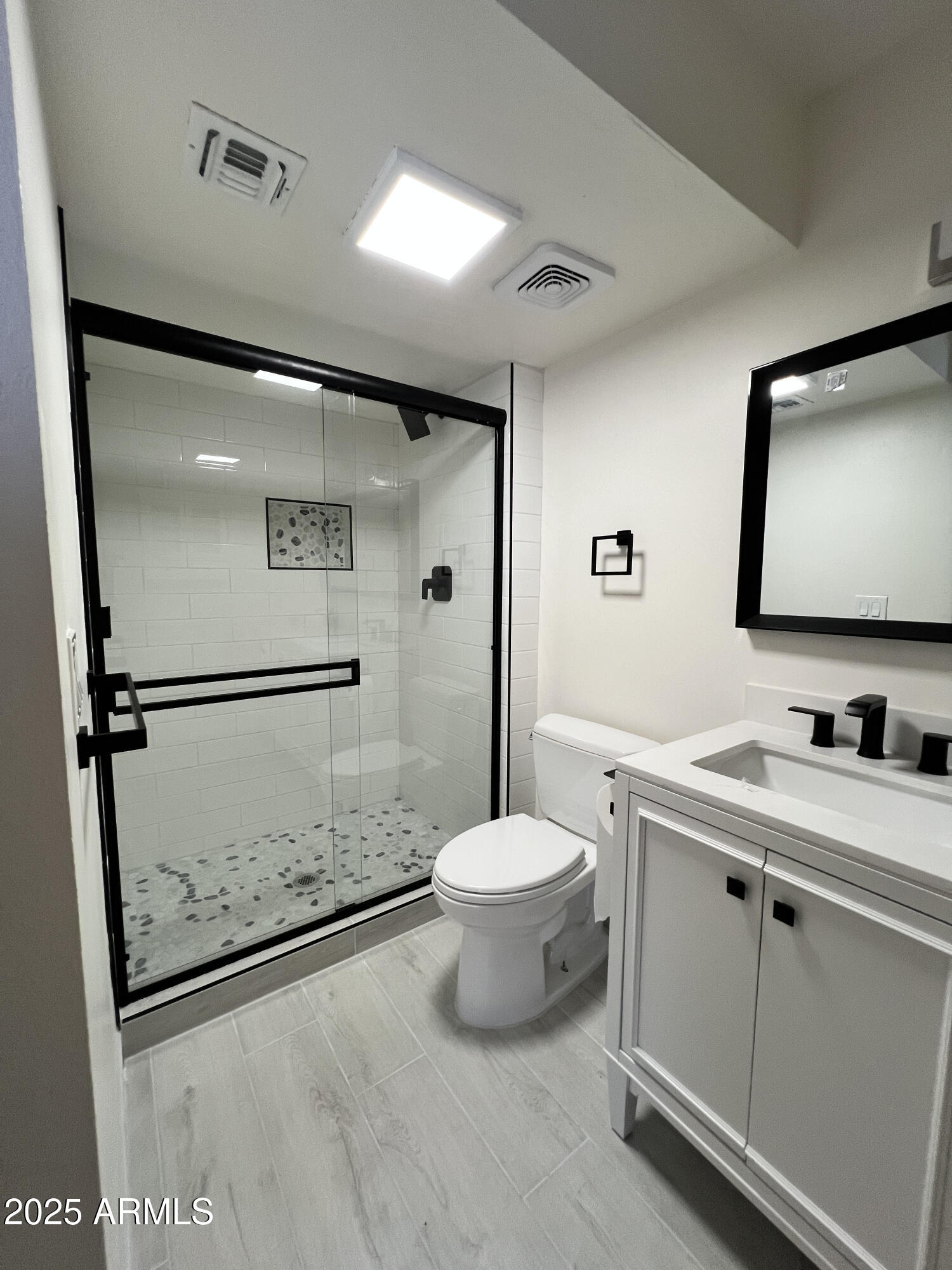 Phoenix, Arizona 85016, United States, 2 Bedrooms Bedrooms, ,2 BathroomsBathrooms,Residential,Active,205570