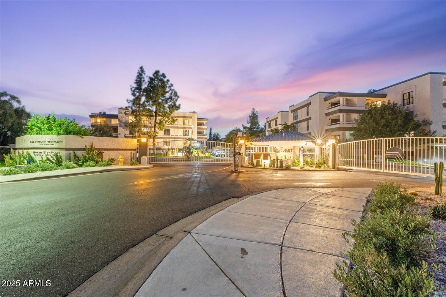 Phoenix, Arizona 85016, United States, 2 Bedrooms Bedrooms, ,2 BathroomsBathrooms,Residential,Active,205570