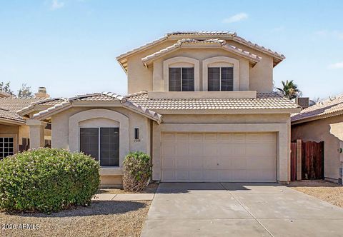 1944 E FELLARS Drive Phoenix AZ 85022