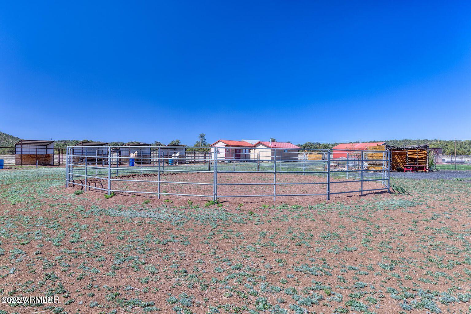 18 N COUNTY ROAD N3207 --