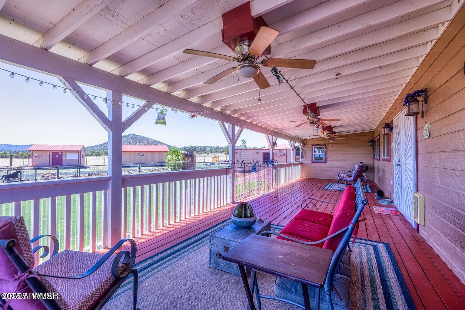 18 N COUNTY ROAD N3207 --