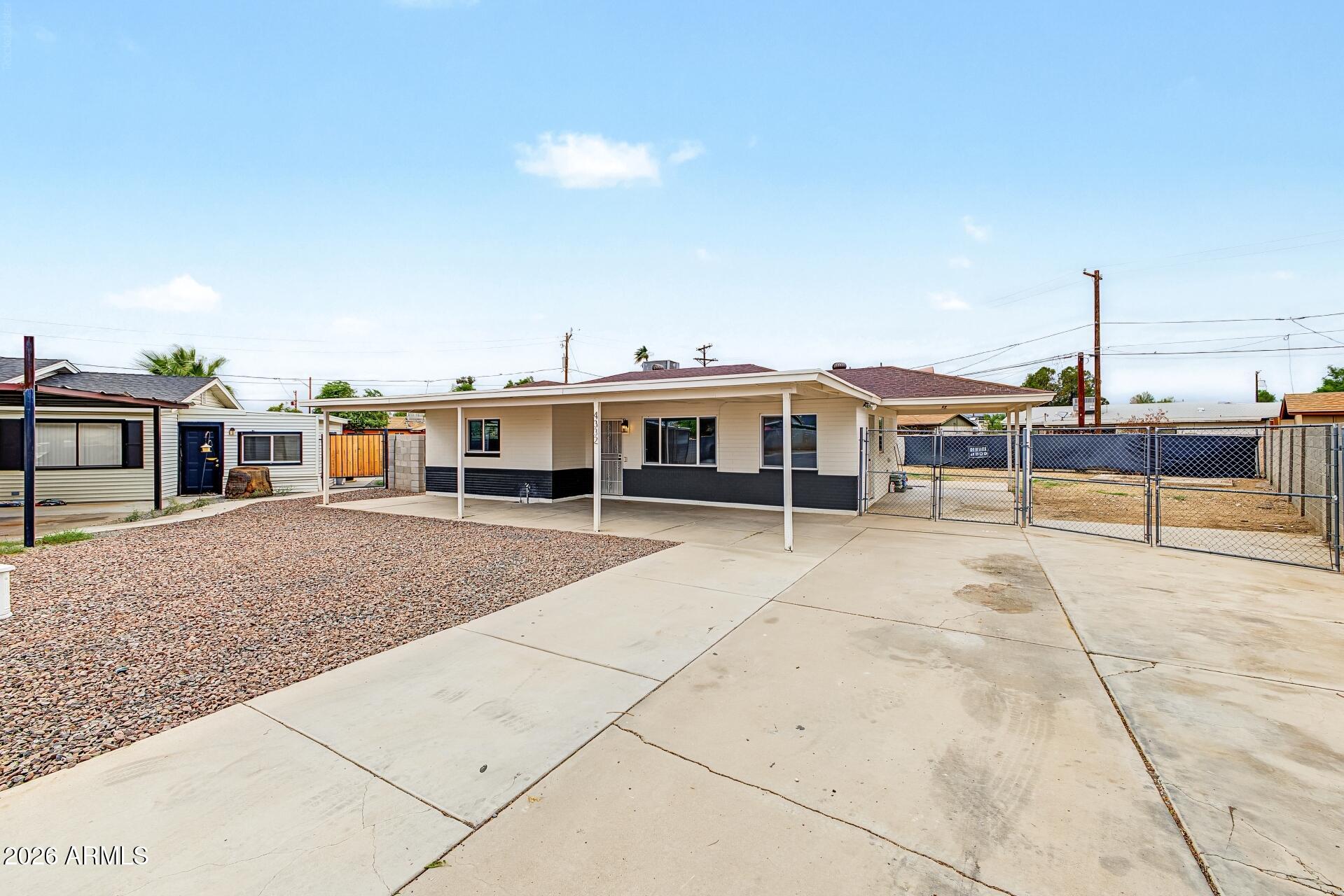 4332 W CRITTENDEN Lane