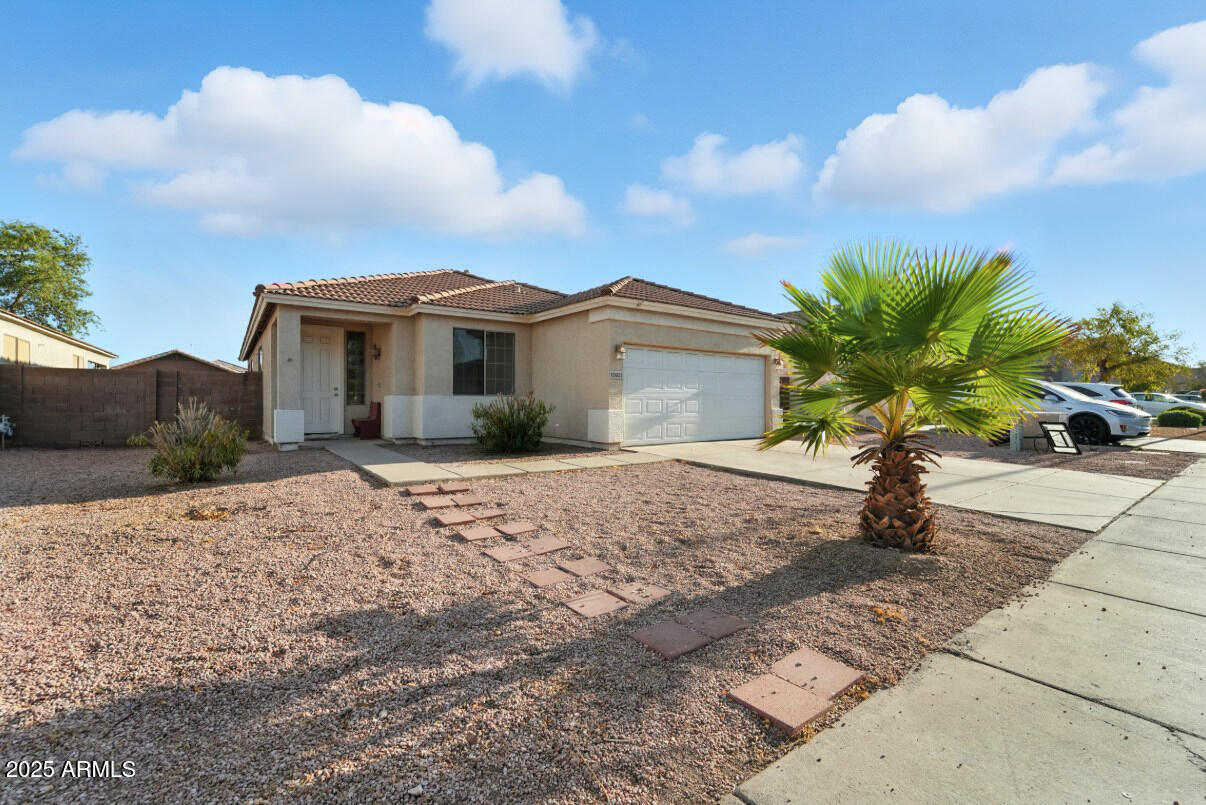 12621 W EARLL Drive