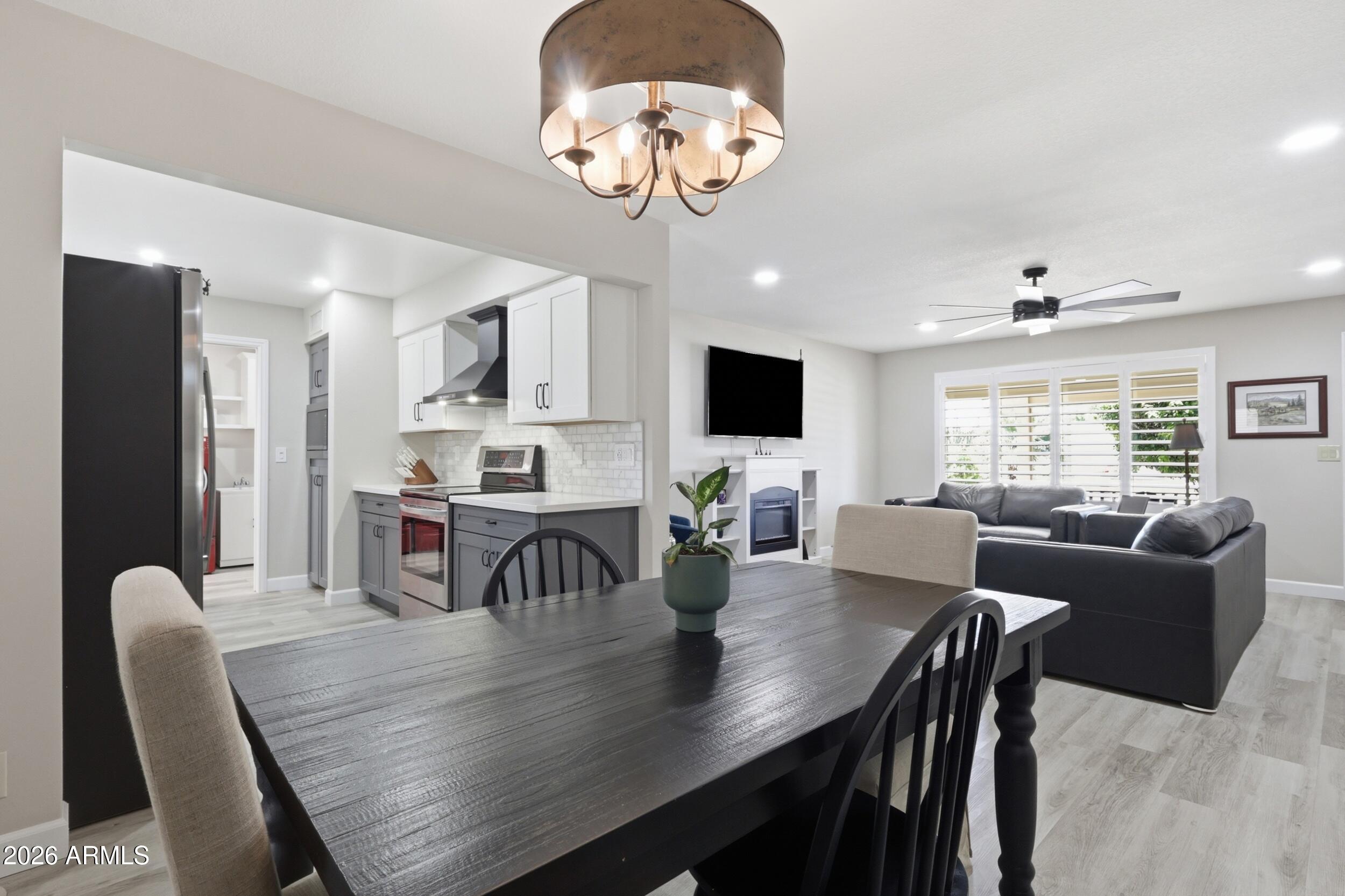 4013 E CARMEL Circle