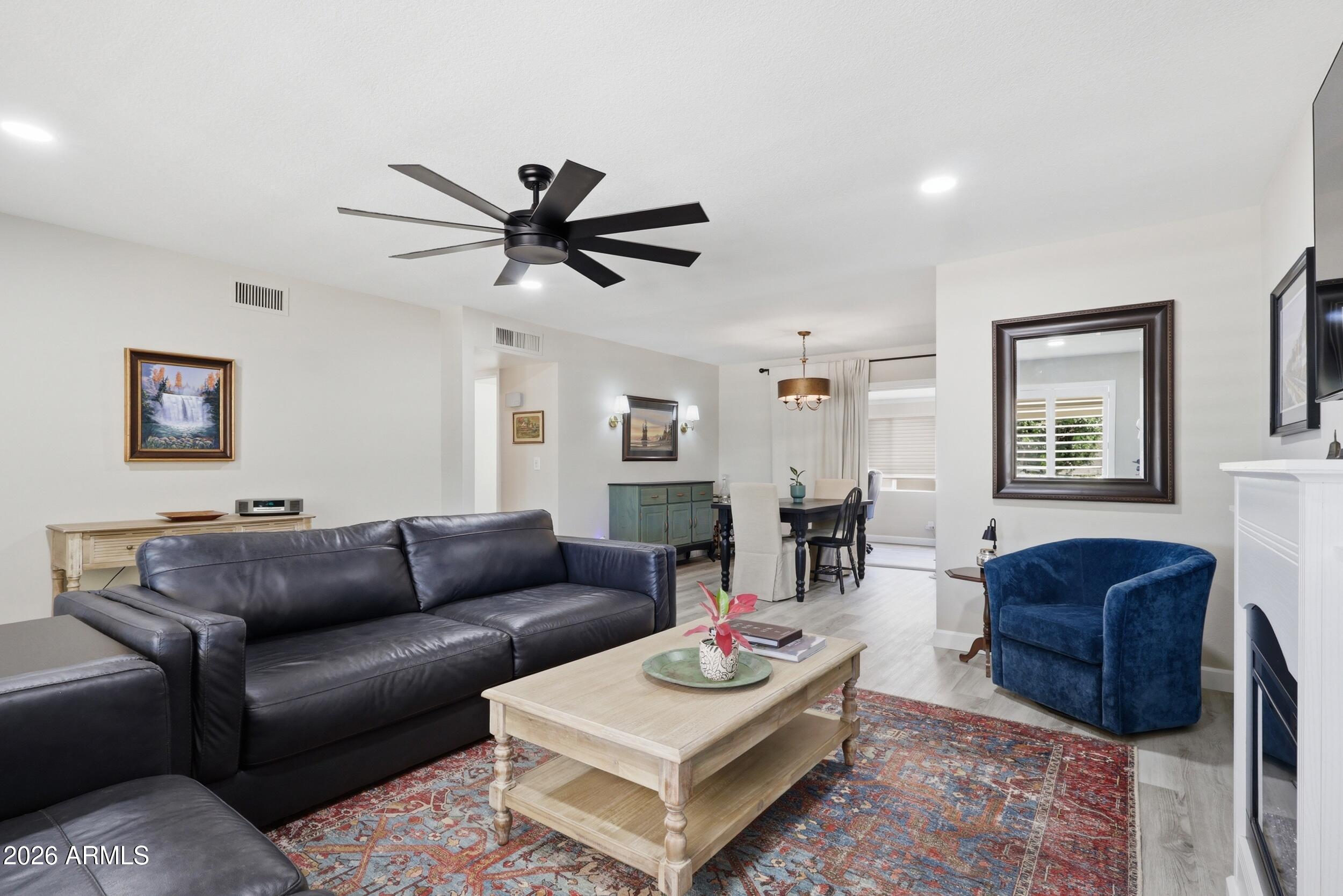 4013 E CARMEL Circle