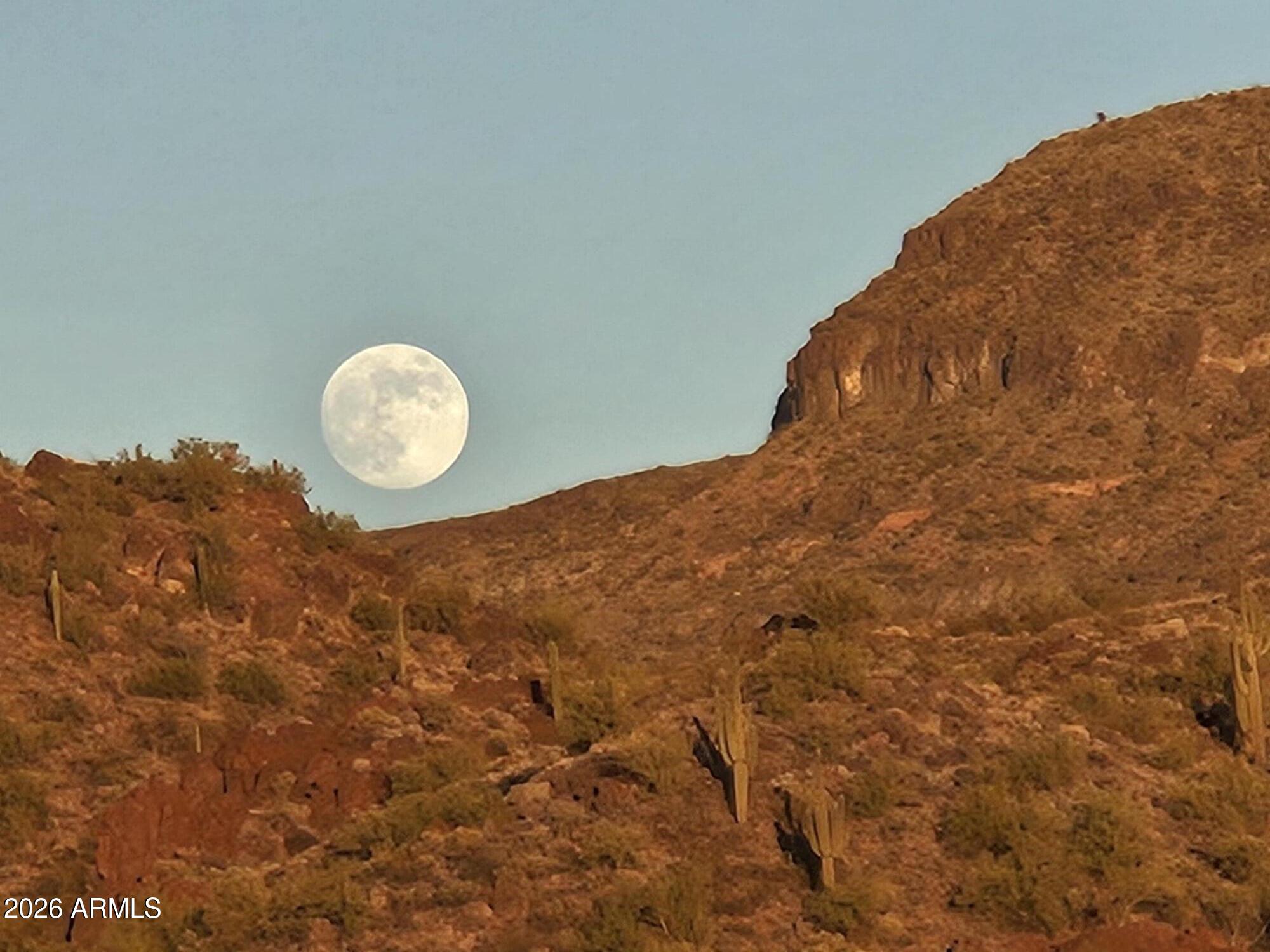 31900 S Tillys Trail -