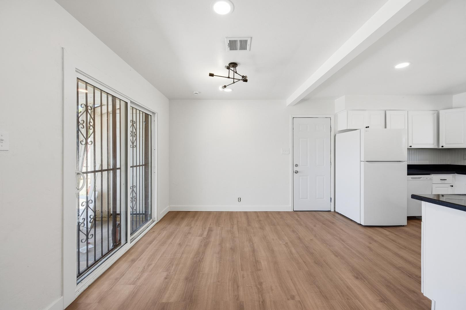 2558 N 40th Street