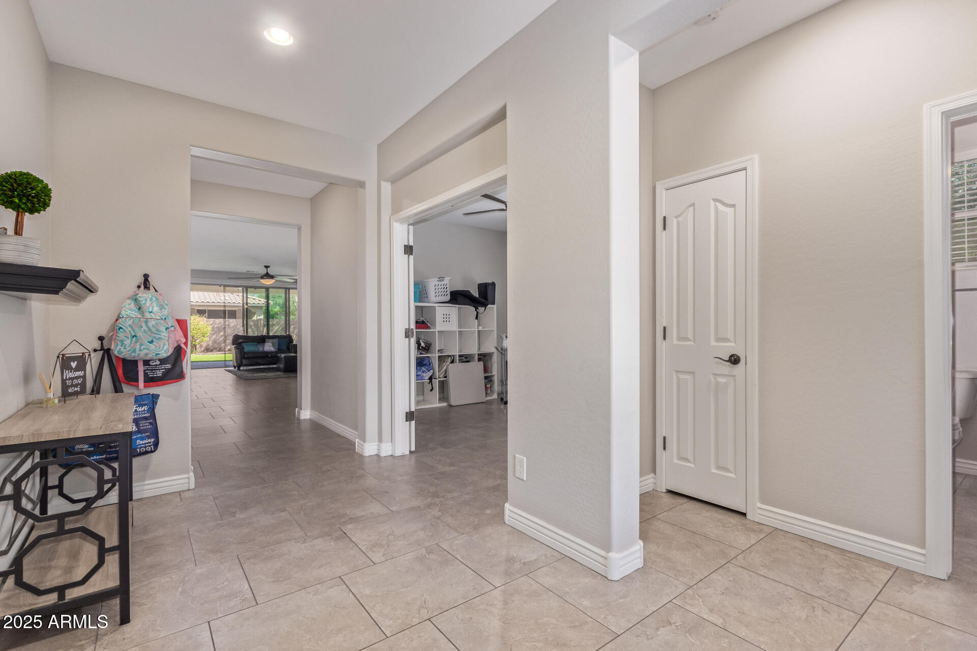 1116 E IBIS Street