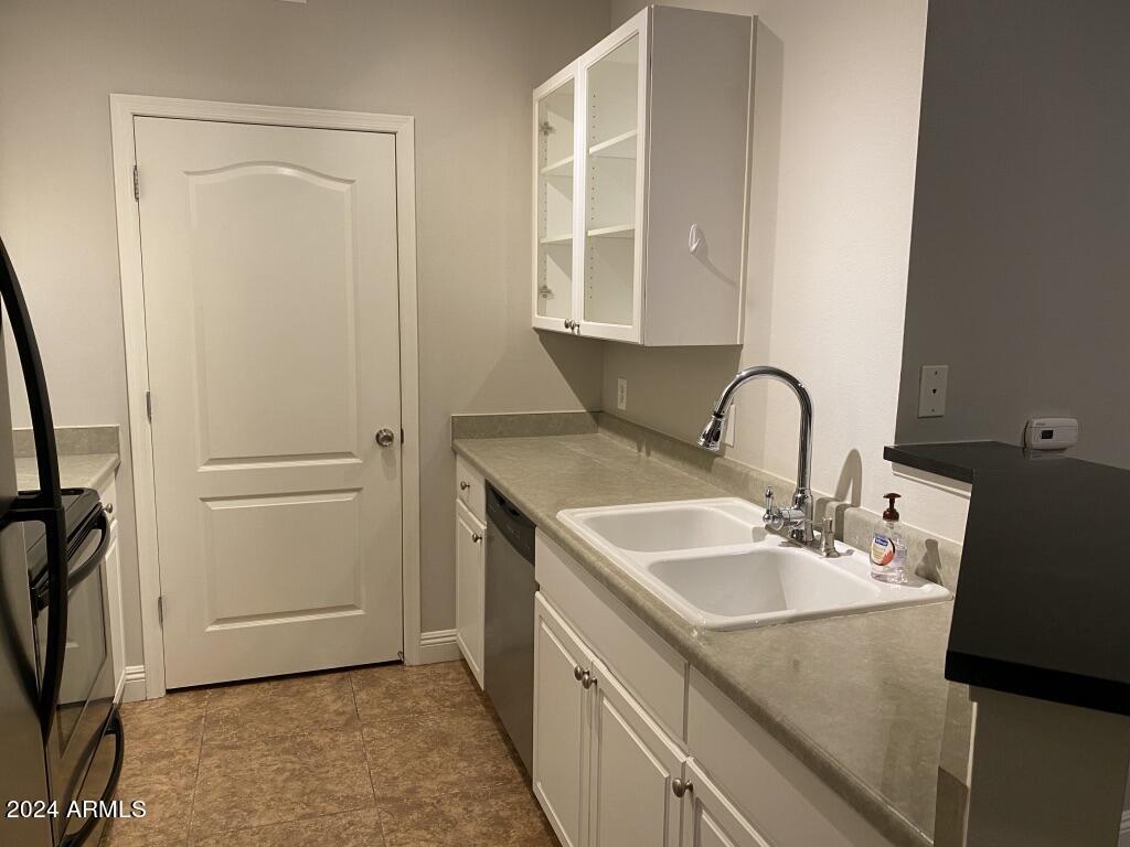 1701 E Colter Street Unit 106