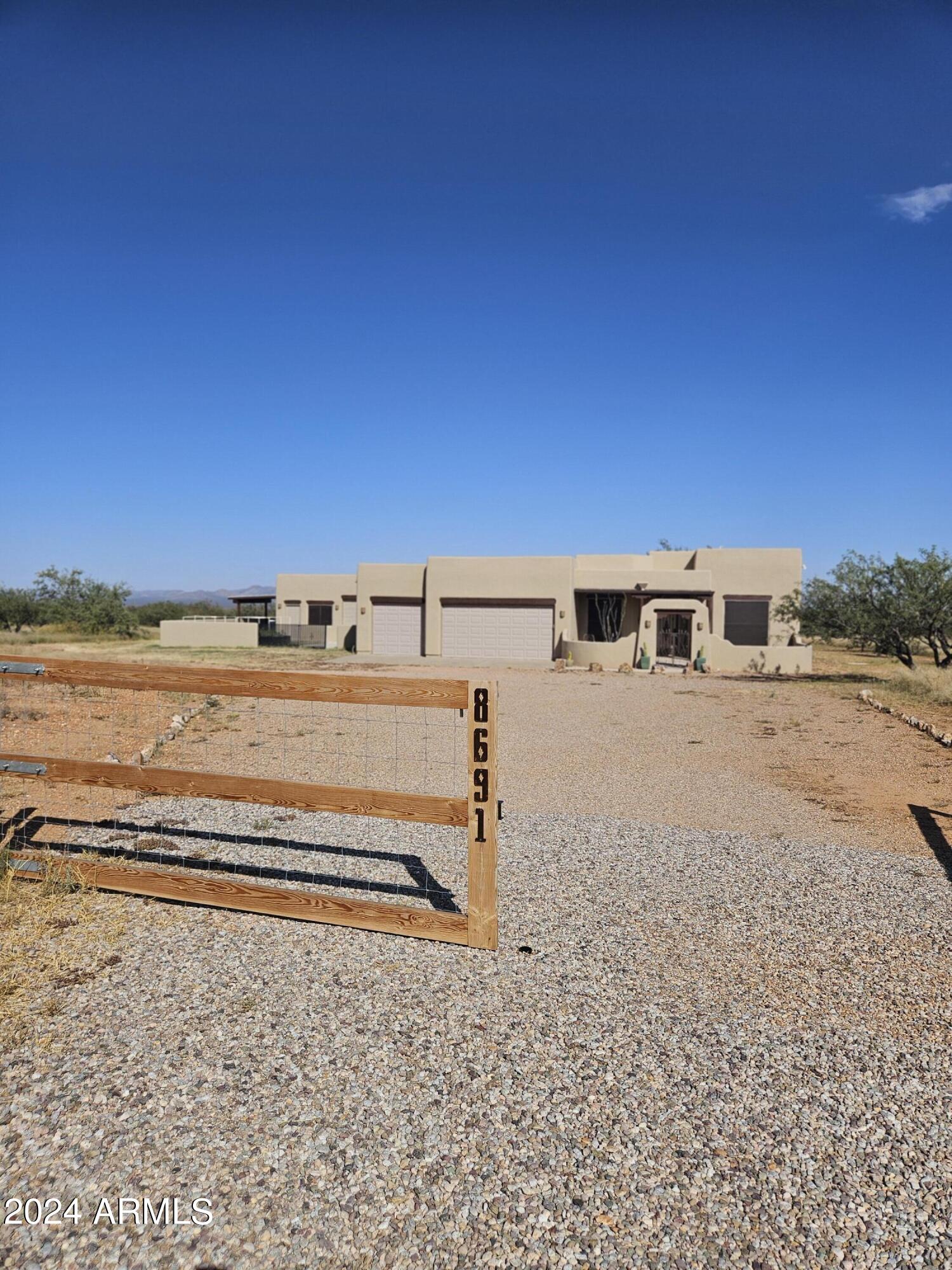 8691 S DESERT SUMAC Drive