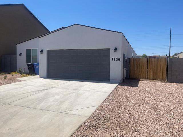 1335 E Pueblo Avenue