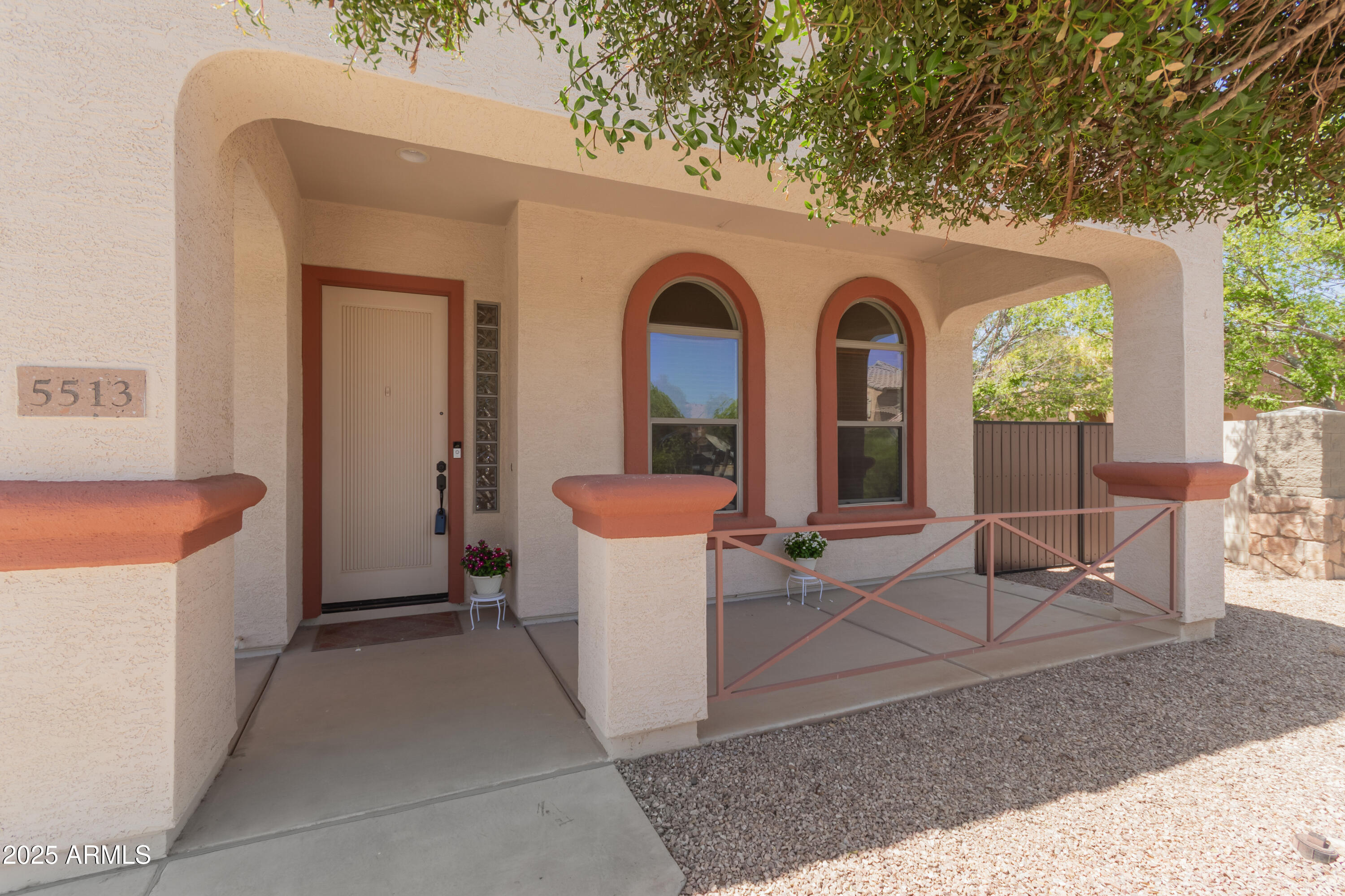 5513 E HELIOS Drive
