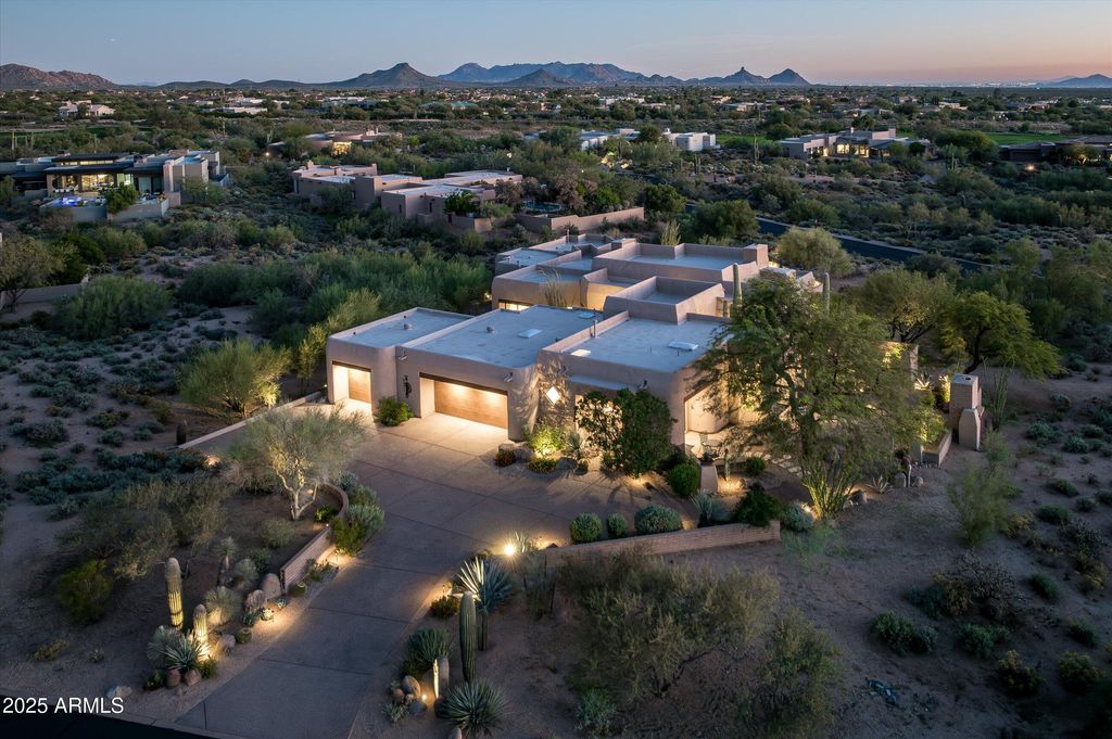 Photo of 9301 E Bajada Road, Scottsdale, AZ 85262 (MLS # 6937109)