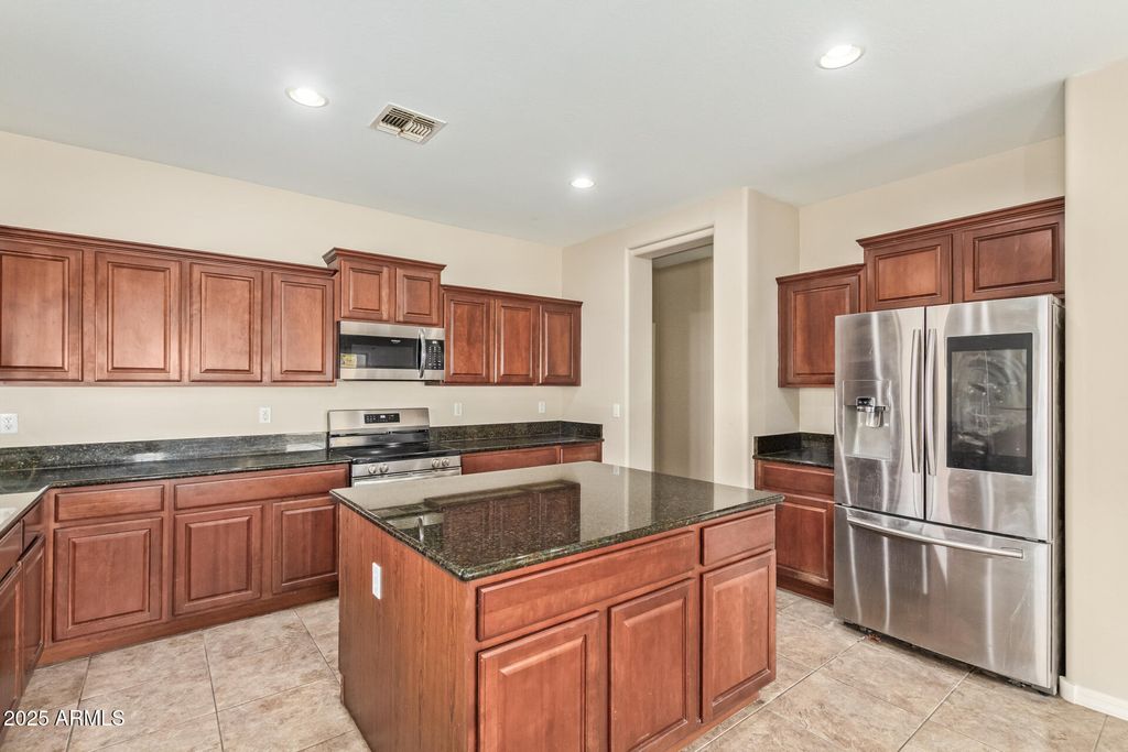 Photo of 19061 N Toya Street, Maricopa, AZ 85138 (MLS # 6931180)