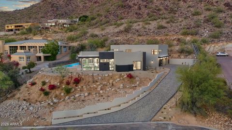 Photo of 7903 N 54th Place, Paradise Valley, AZ 85253 (MLS # 6962359)