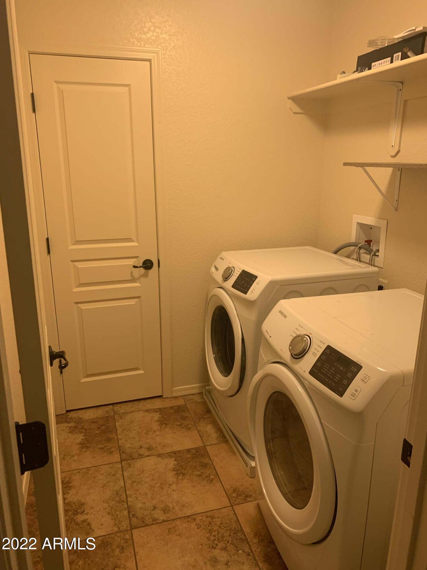 SUMMIT HEIGHTS - Residential Lease