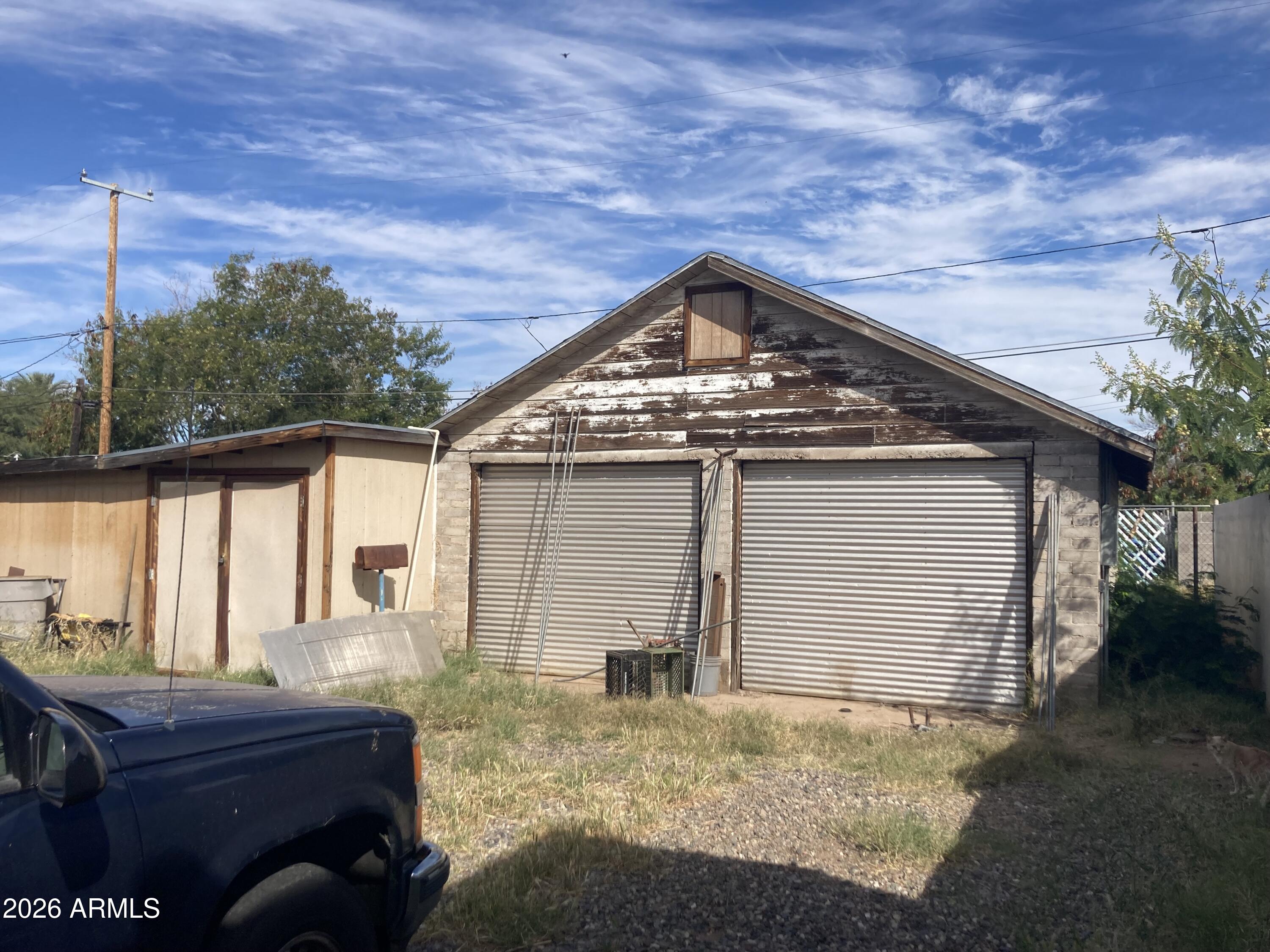 3722 E TAYLOR Street