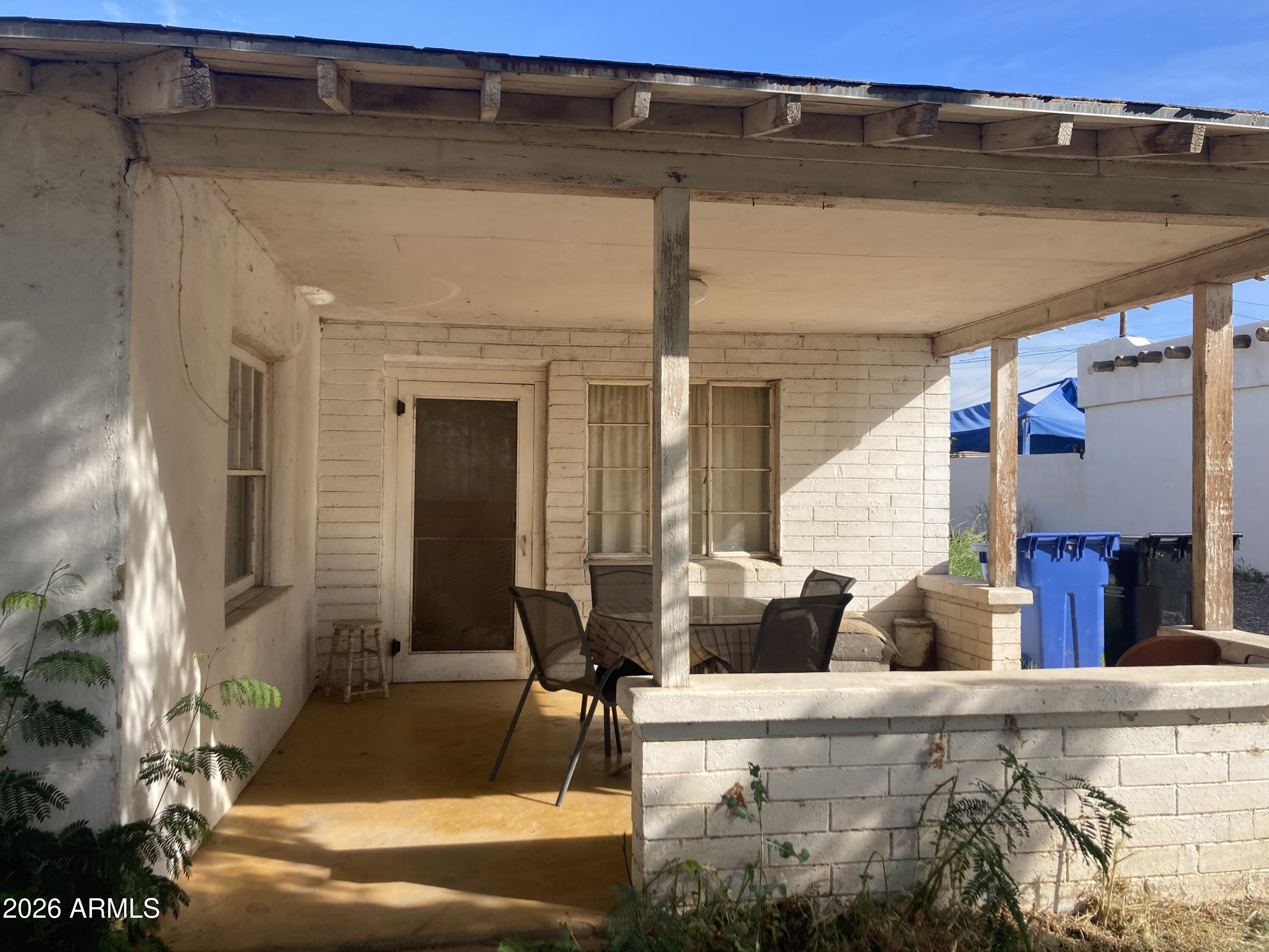 3722 E TAYLOR Street