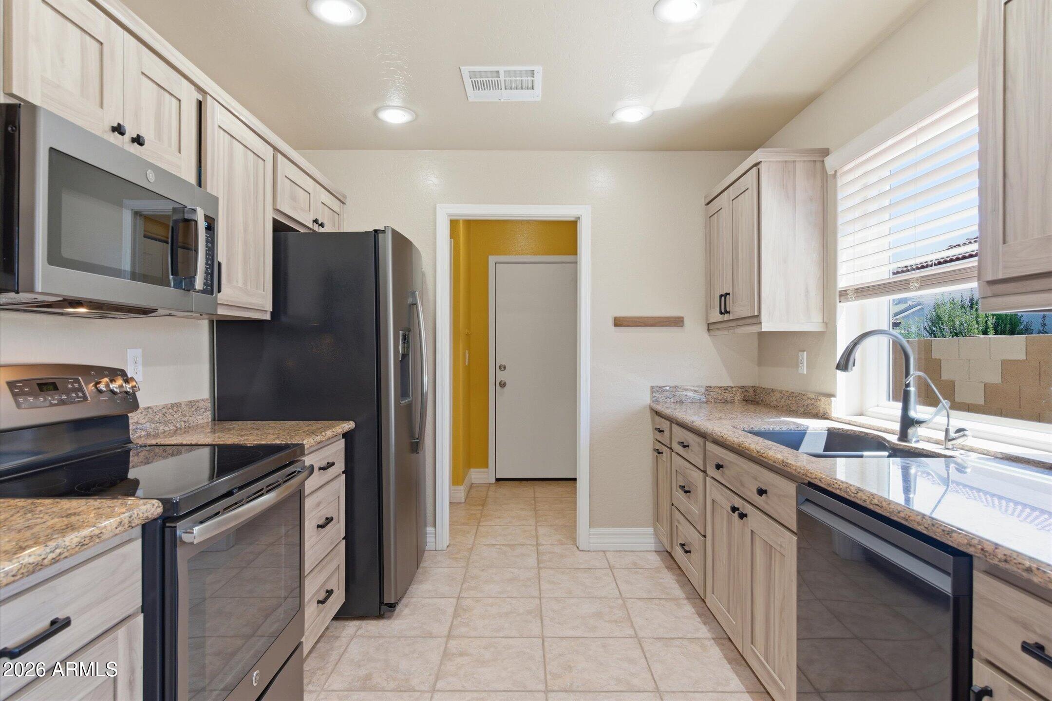 GOLDEN SPRINGS III - Residential