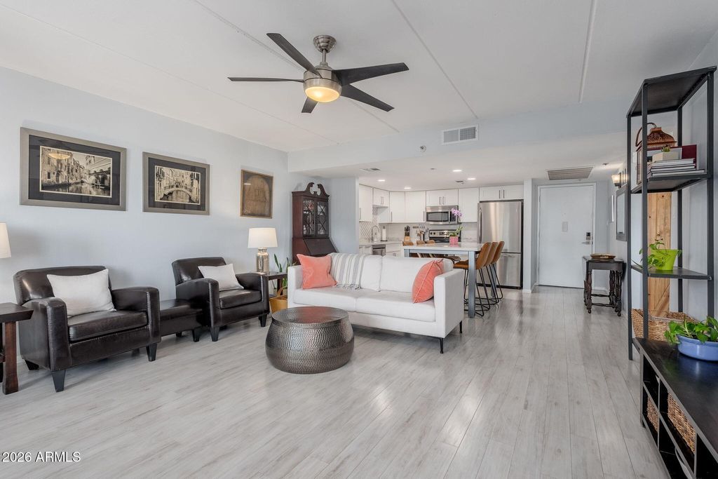 Photo of 7950 E Camelback Road #704, Scottsdale, AZ 85251 (MLS # 7041166)