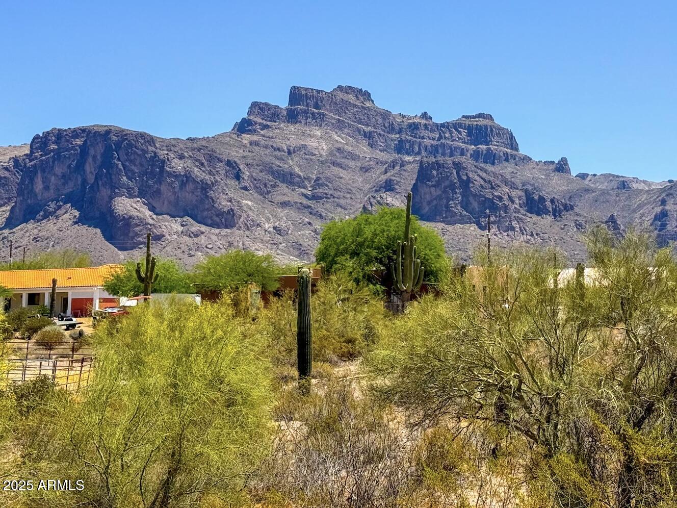 0 N Roadrunner Road -