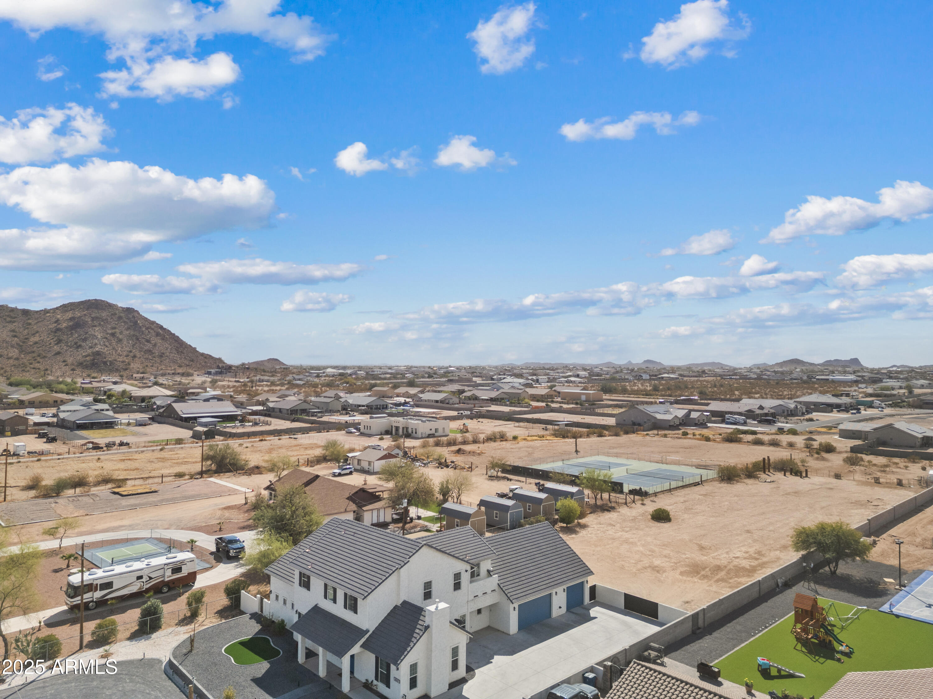 Queen Creek, Arizona 85144, United States, 5 Bedrooms Bedrooms, ,4 BathroomsBathrooms,Residential,Active,86601