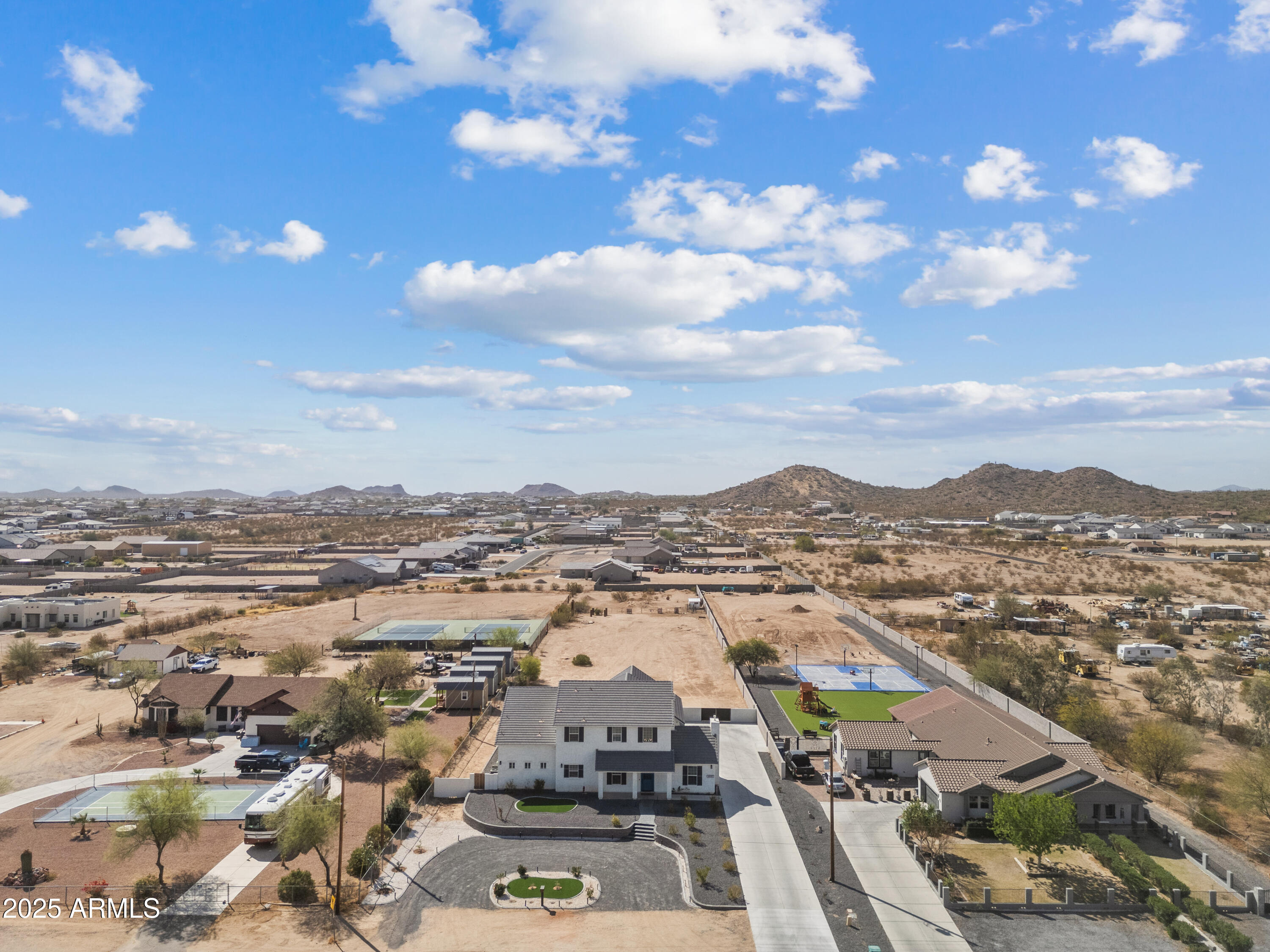 Queen Creek, Arizona 85144, United States, 5 Bedrooms Bedrooms, ,4 BathroomsBathrooms,Residential,Active,86601