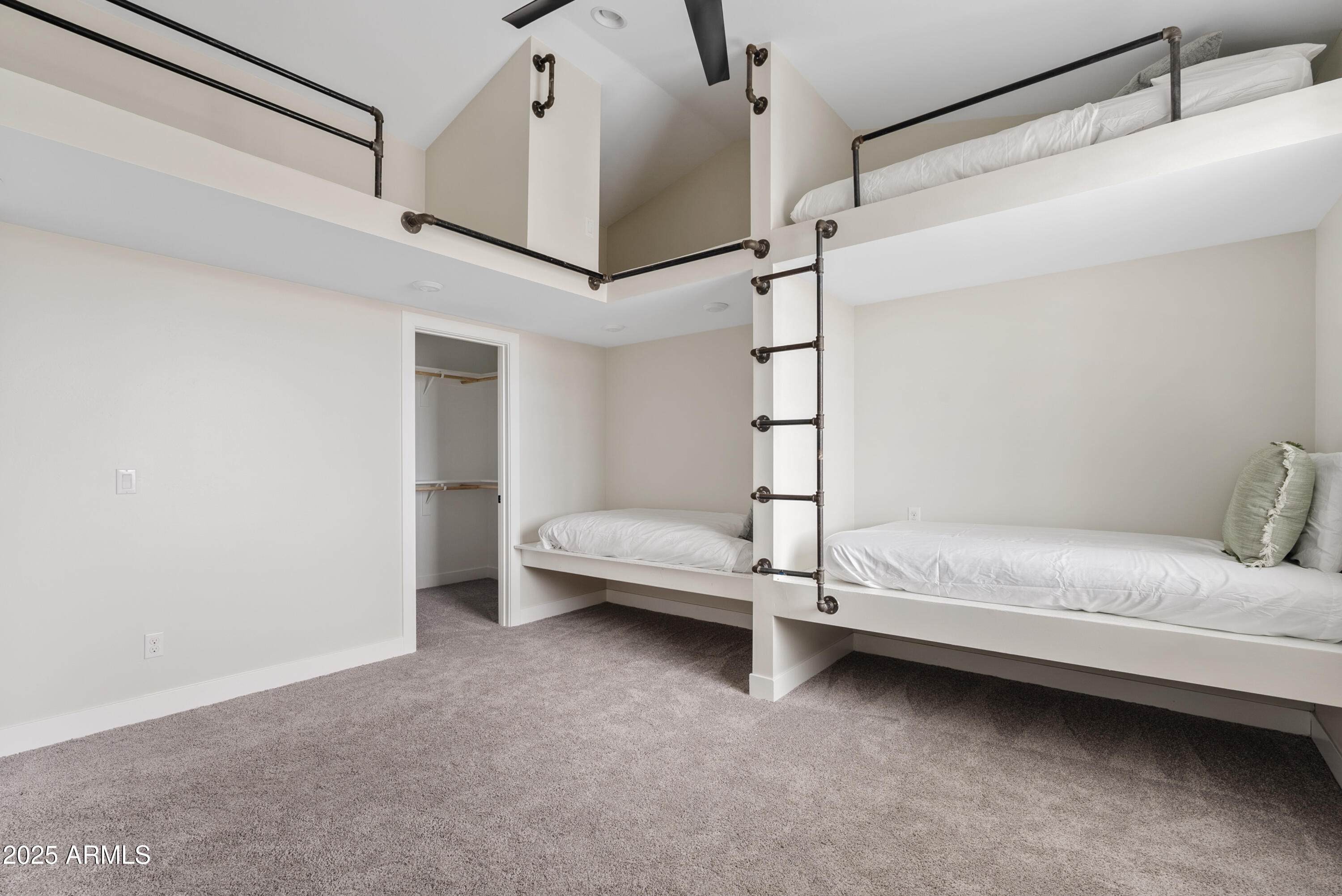 Queen Creek, Arizona 85144, United States, 5 Bedrooms Bedrooms, ,4 BathroomsBathrooms,Residential,Active,86601