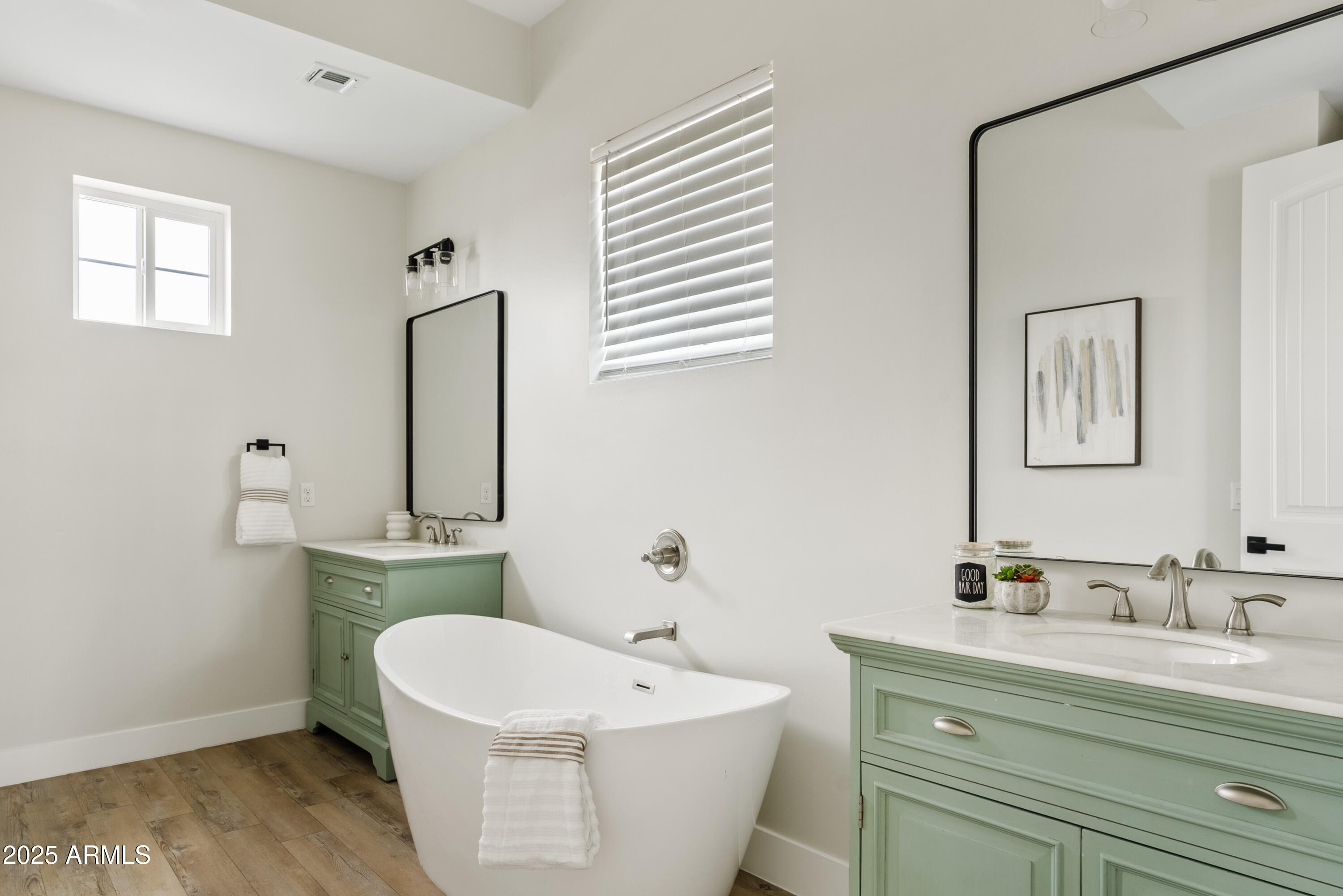 Queen Creek, Arizona 85144, United States, 5 Bedrooms Bedrooms, ,4 BathroomsBathrooms,Residential,Active,86601