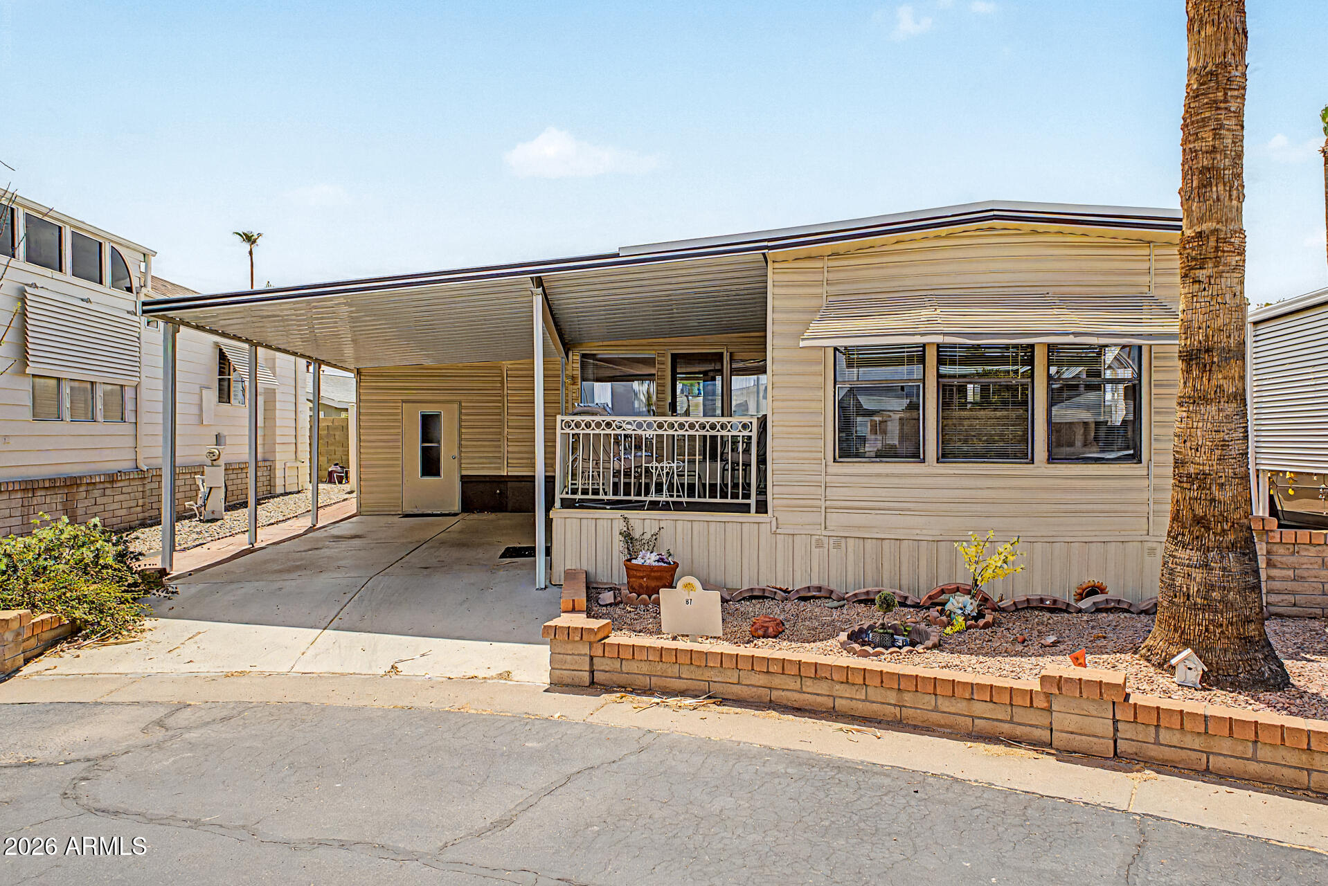 111 S GREENFIELD Road 87