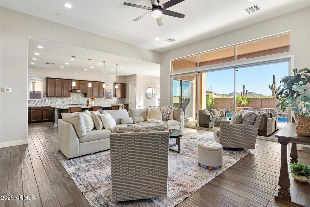 Photo of 9275 W Plum Road, Peoria, AZ 85383 (MLS # 6933850)