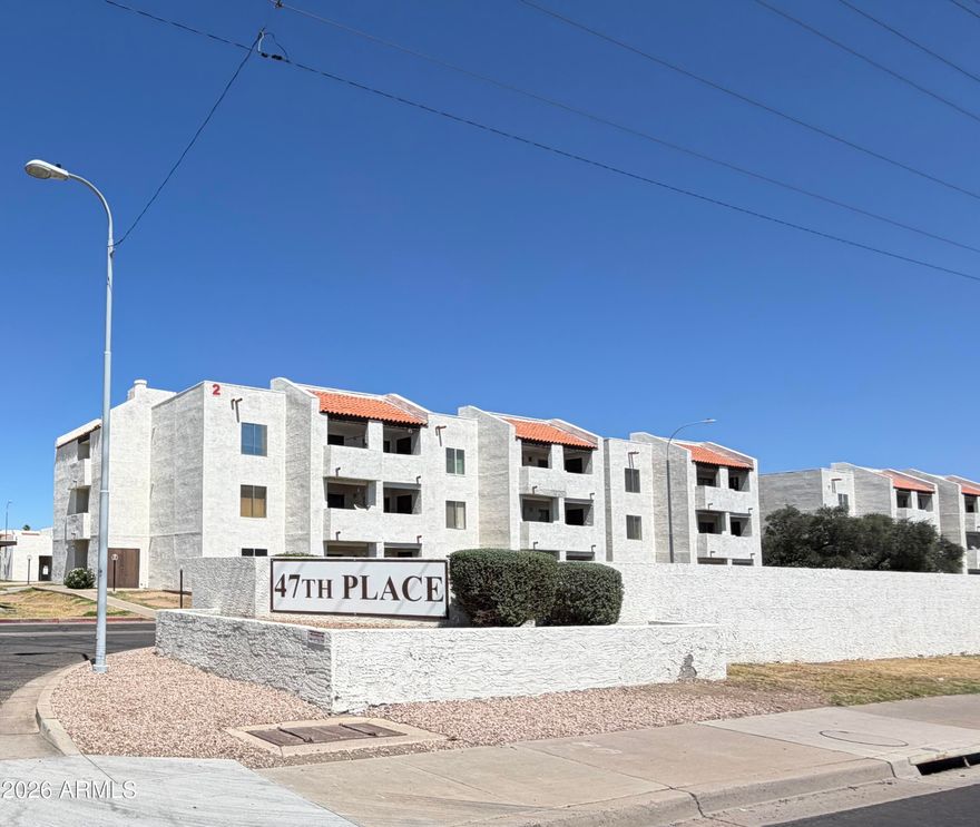 Upper-level studio in the well-maintained 47th Place community! Tile flooring throughout, tile countertops, full kitchen appliances including refrigerator, and in-unit washer/dryer. Enjoy a private walk-out deck, dedicated storage unit, and covered parking. Community pool on site. Fantastic location just minutes from Glendale Community College, shopping, dining, and freeway access!