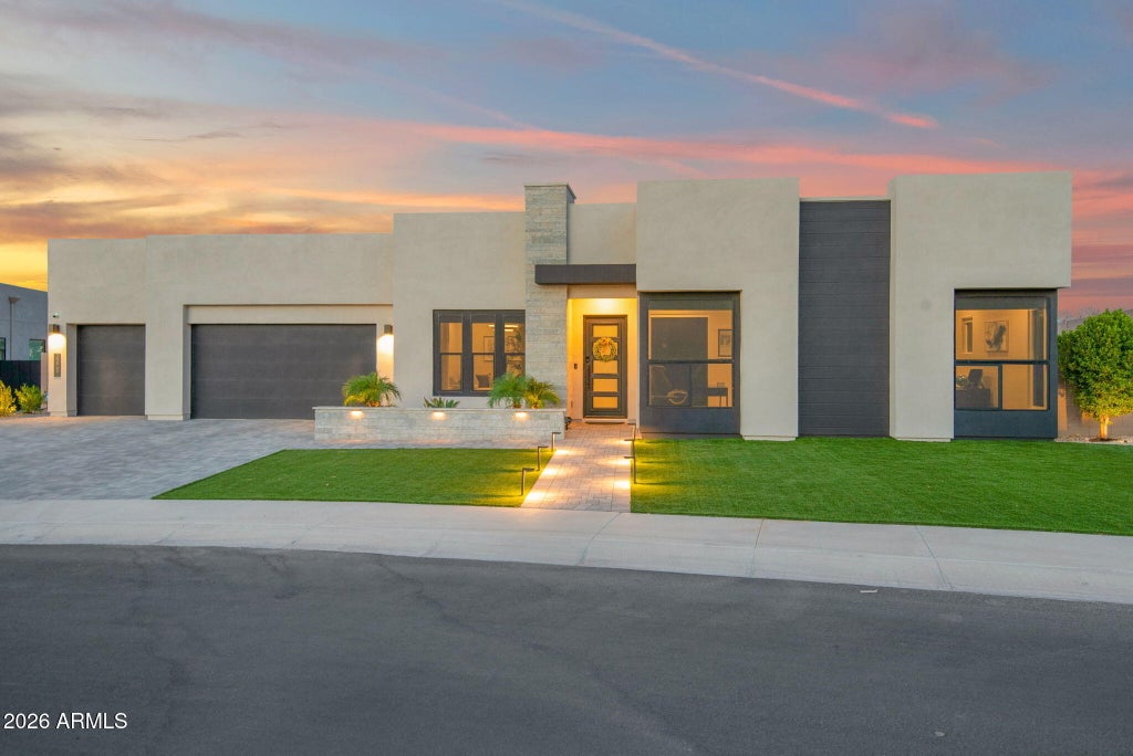 Photo of 33931 N Borgata Trail, Queen Creek, AZ 85144 (MLS # 7070970)