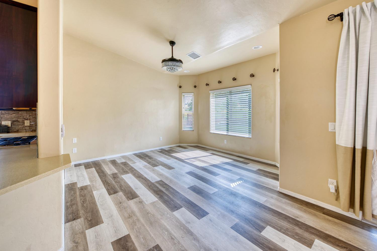 6422 E Saddlehorn Circle