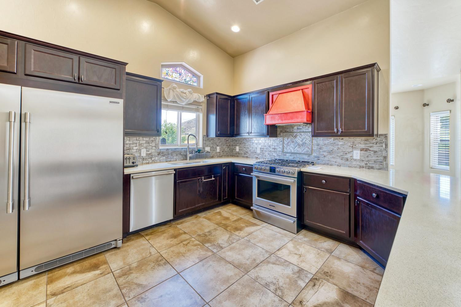 6422 E Saddlehorn Circle