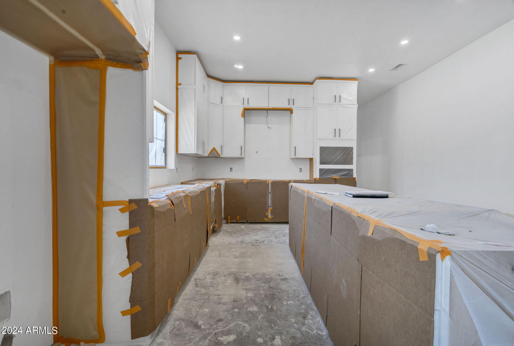 1426 W ROYAL PALM Road