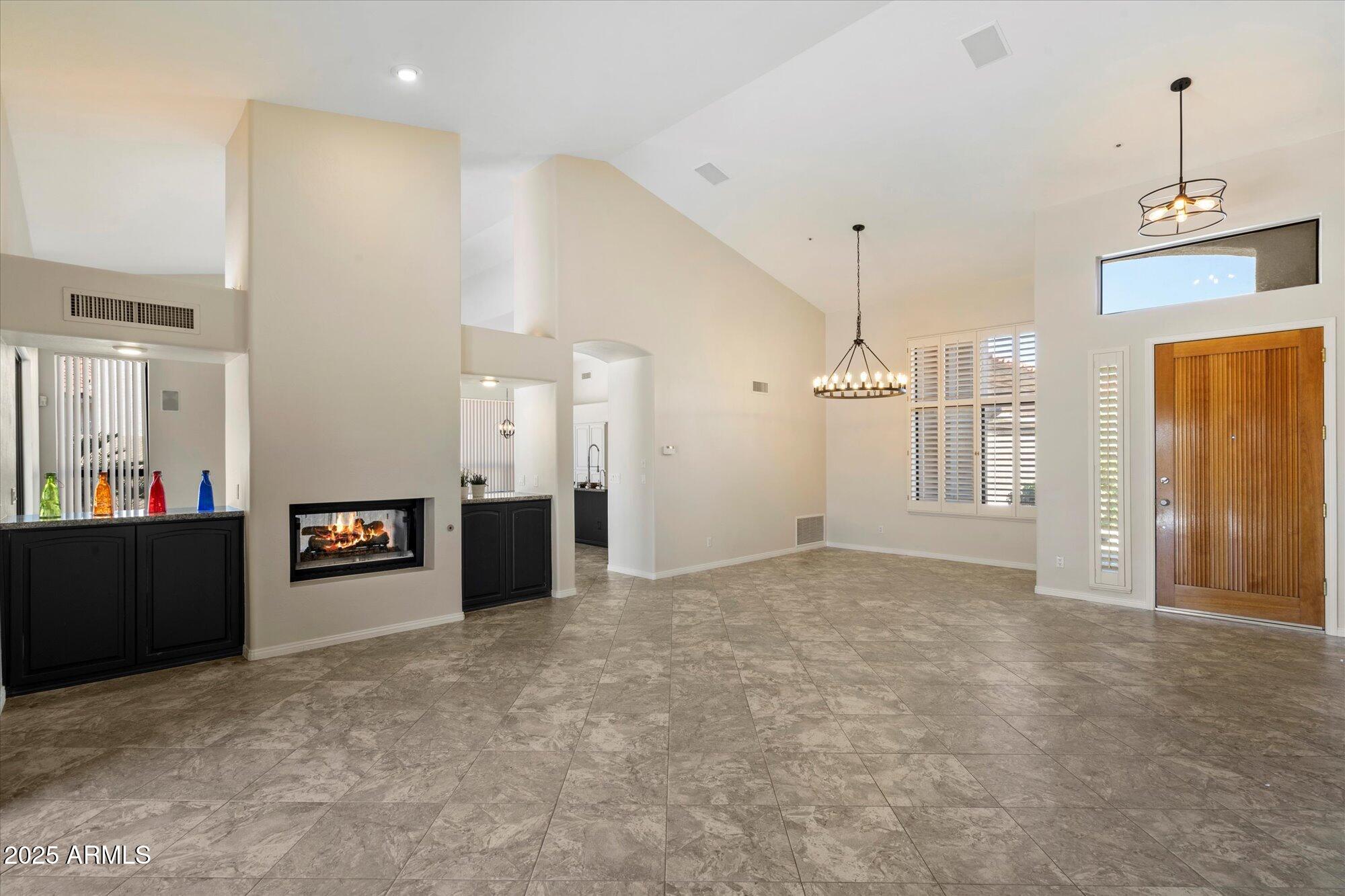 10810 E MISSION Lane