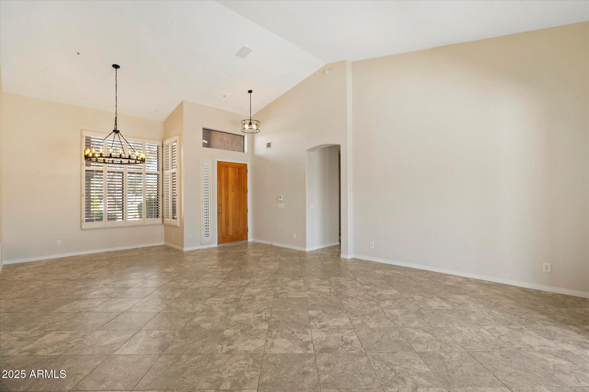 10810 E MISSION Lane