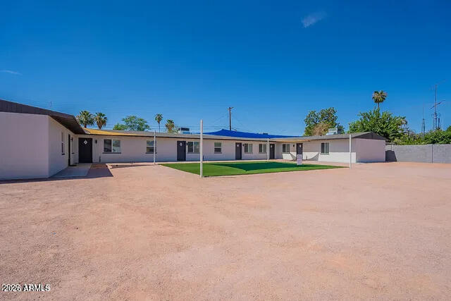 37 E EL PARQUE Drive F