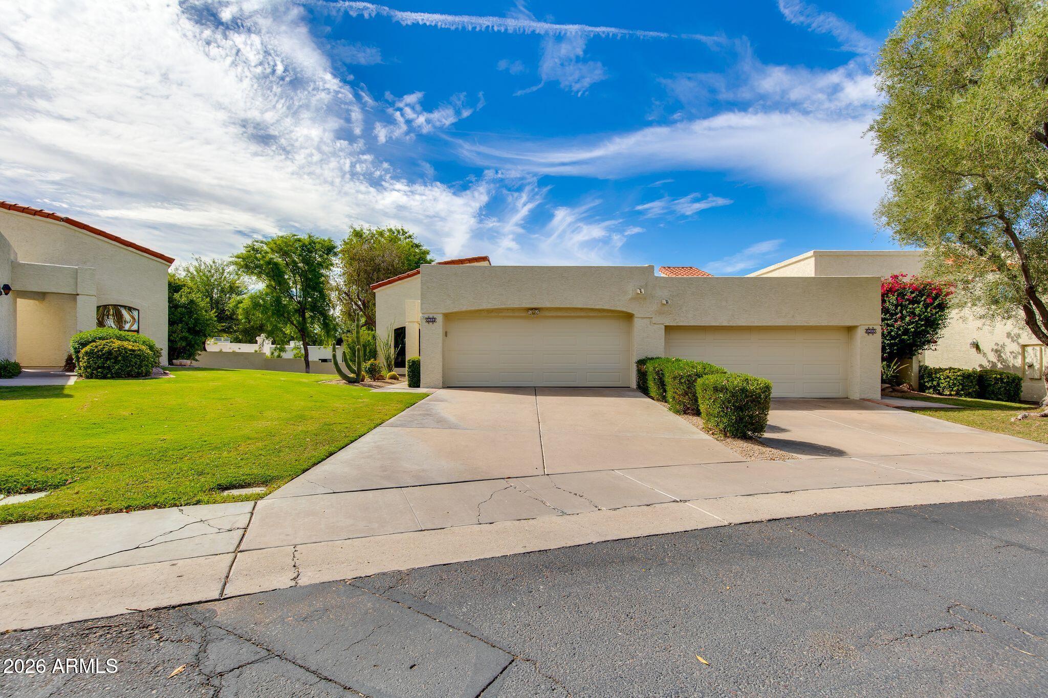 2437 E RANCHO Drive